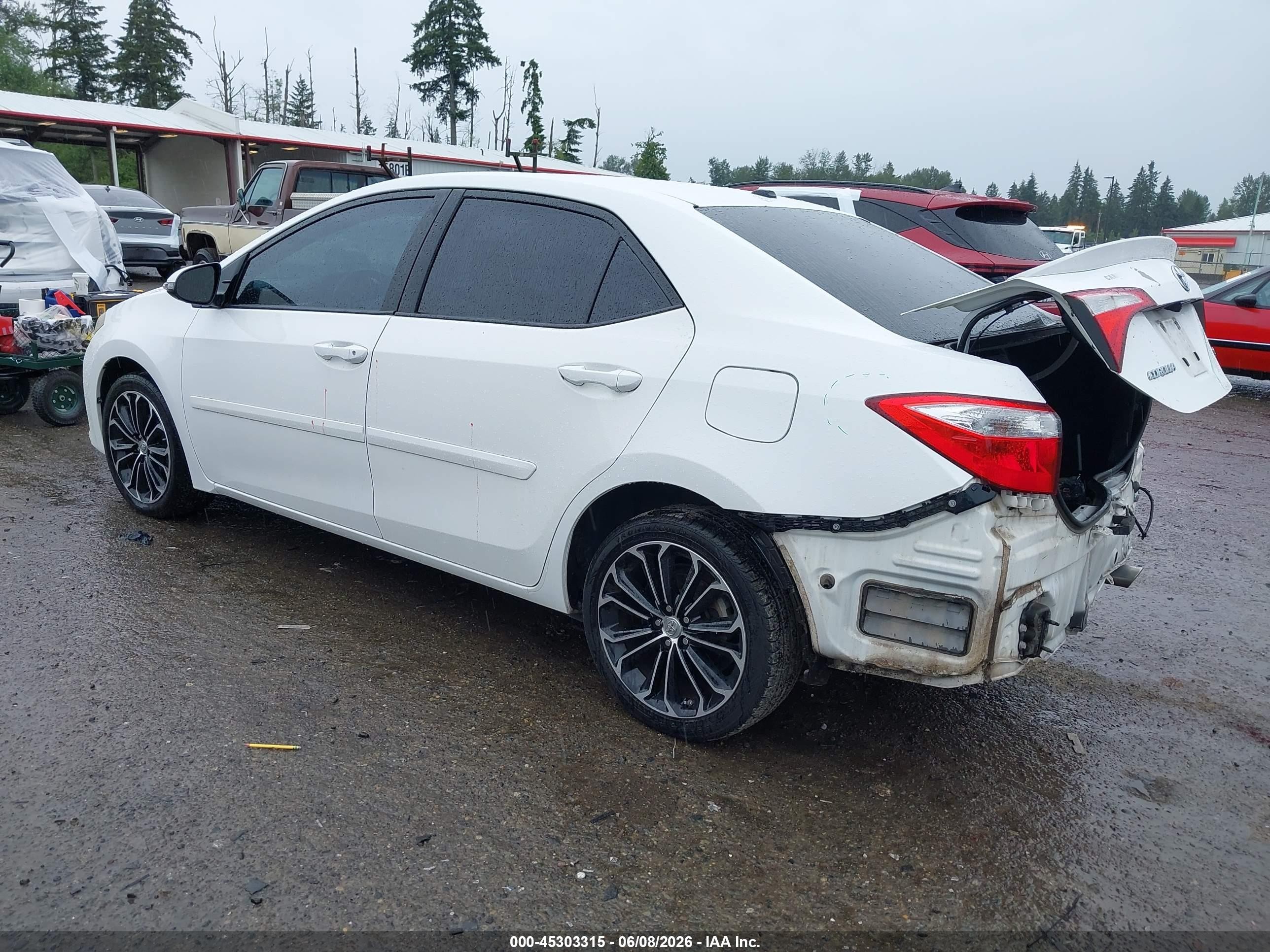 2014 Toyota Corolla S Premium White vin: 5YFBURHE7EP008532