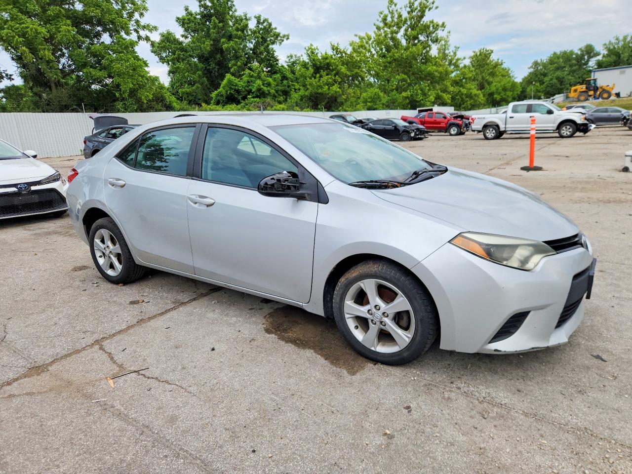 2014 Toyota Corolla Le Silver vin: 5YFBURHE7EP016100