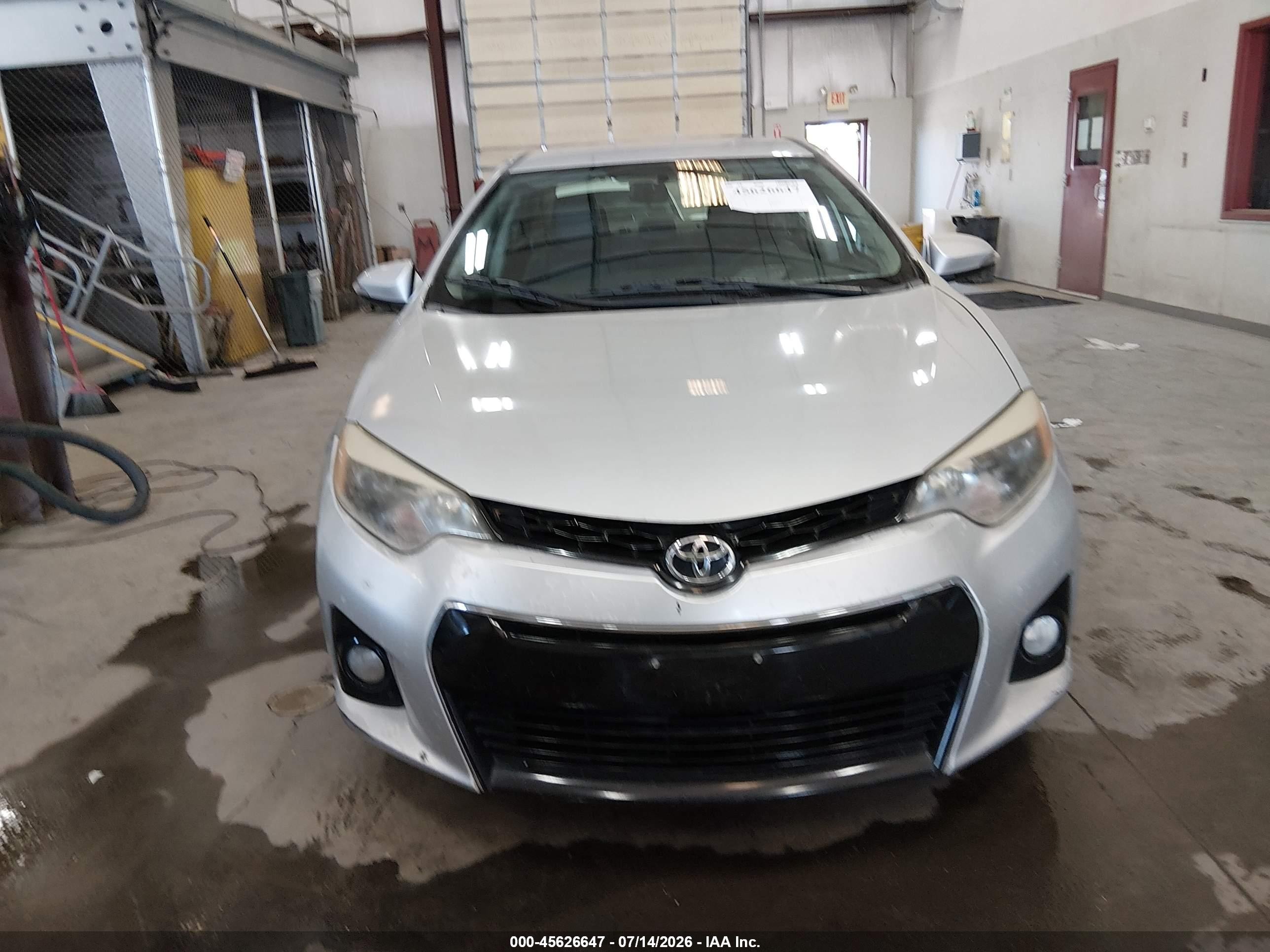 2014 Toyota Corolla S Plus Silver vin: 5YFBURHE7EP034869