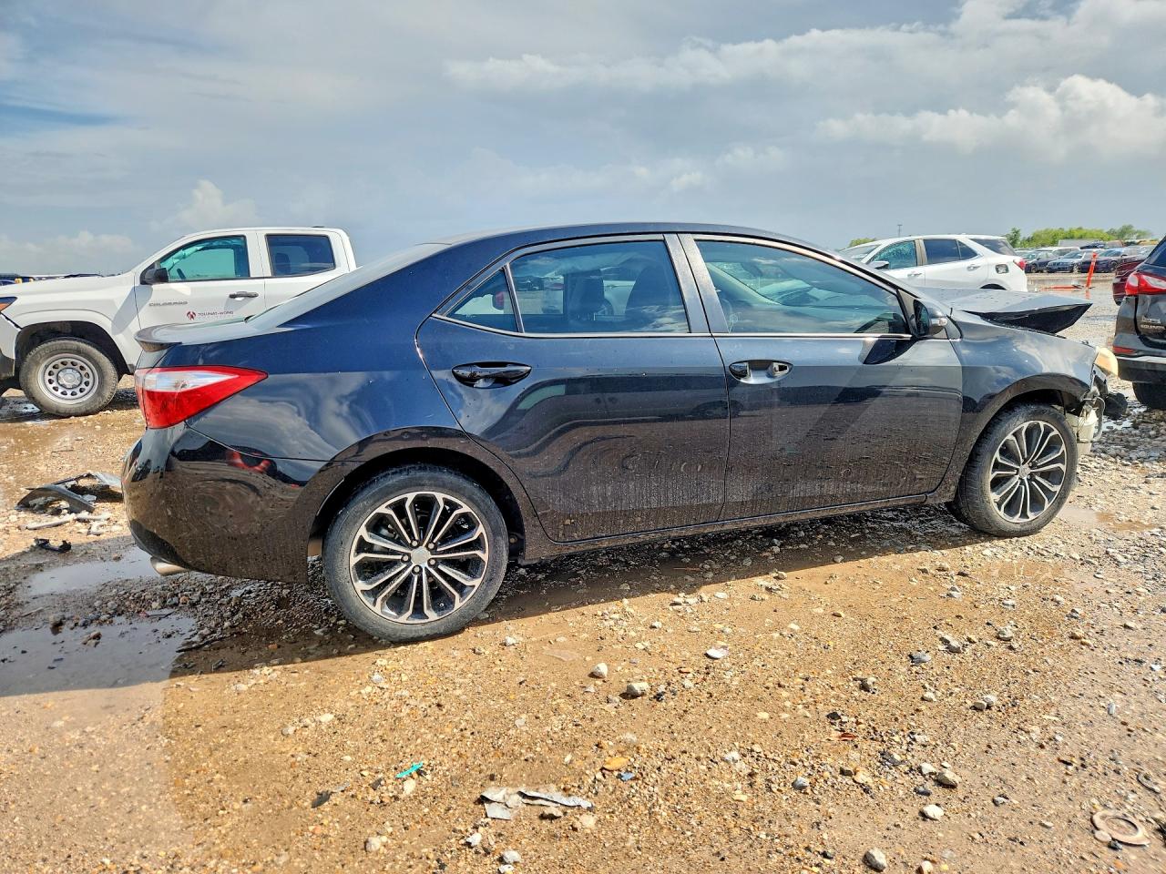 2014 Toyota Corolla S Plus Black vin: 5YFBURHE7EP034998