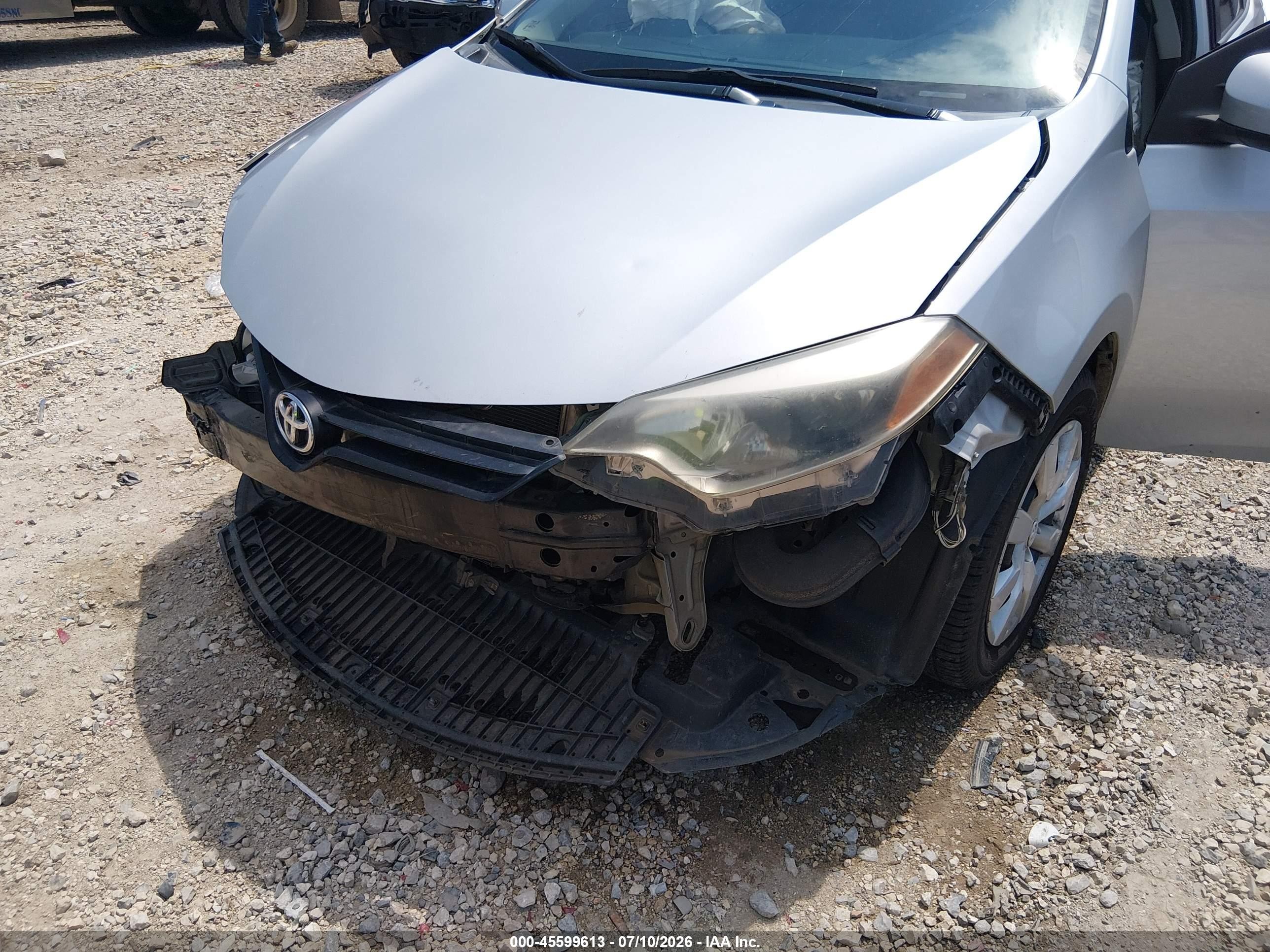 2014 Toyota Corolla Le Серебряный vin: 5YFBURHE7EP053437