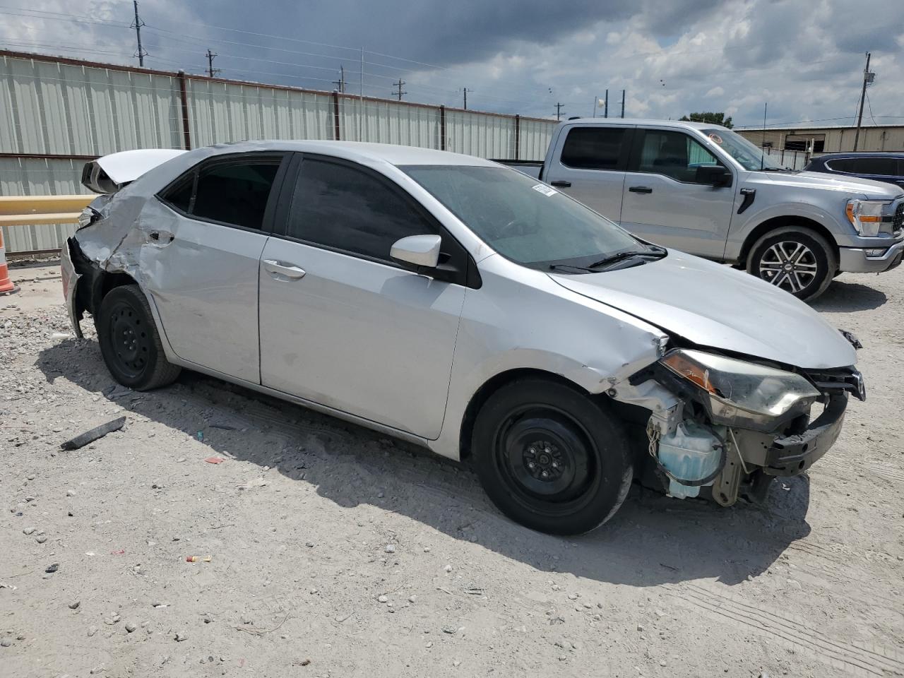 2014 Toyota Corolla L Silver vin: 5YFBURHE7EP058749
