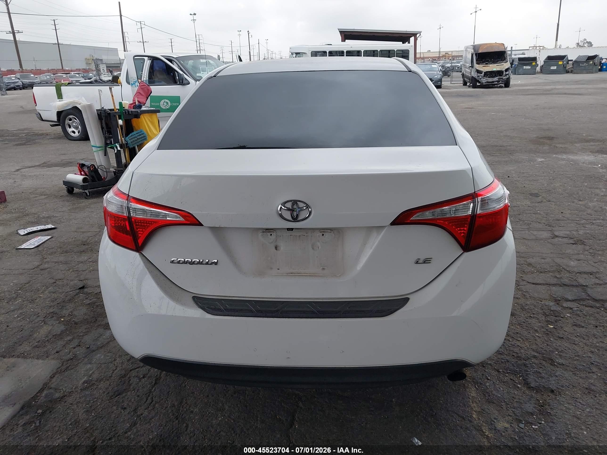 2014 Toyota Corolla Le Plus White vin: 5YFBURHE7EP060906