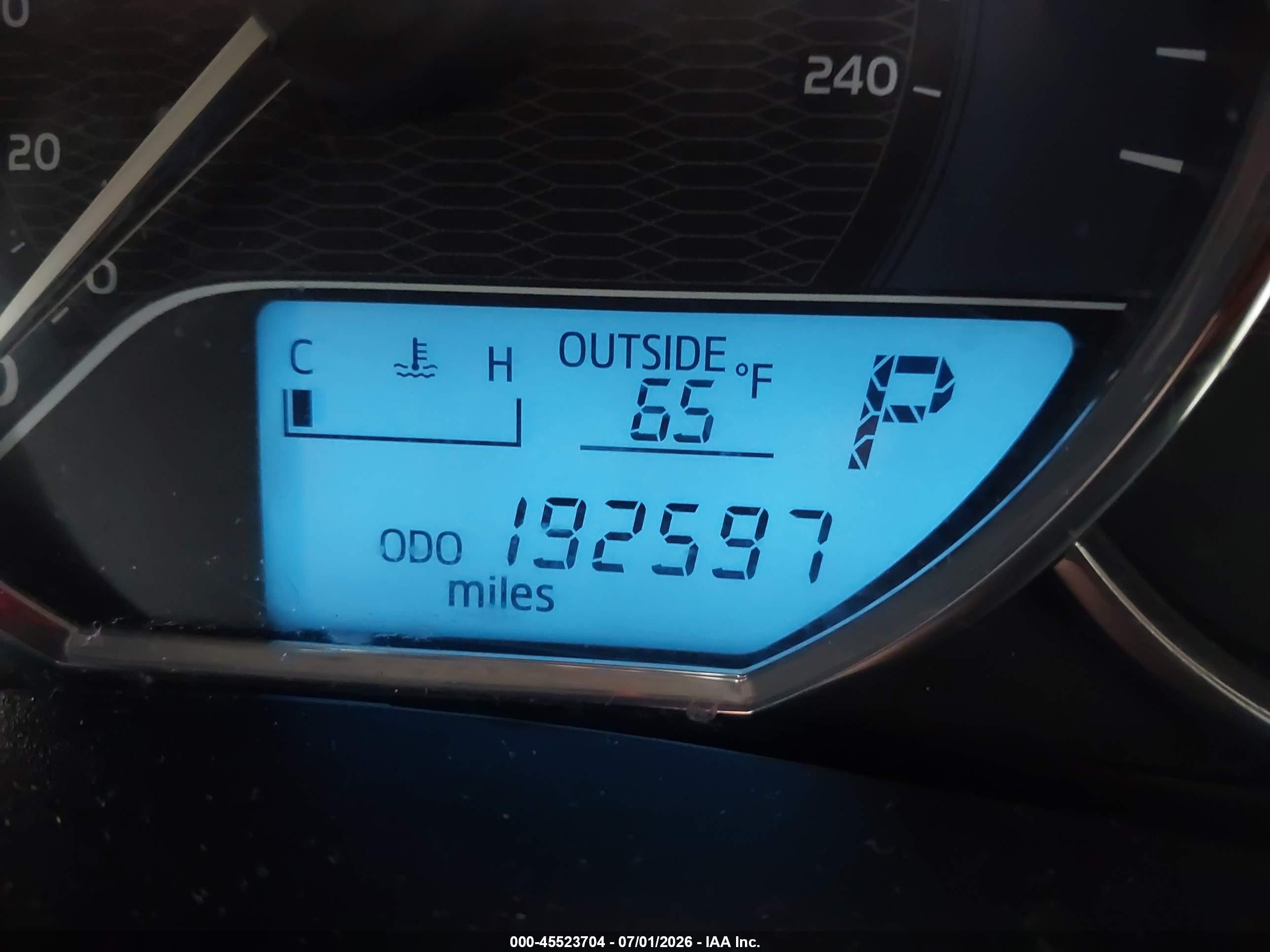 2014 Toyota Corolla Le Plus White vin: 5YFBURHE7EP060906
