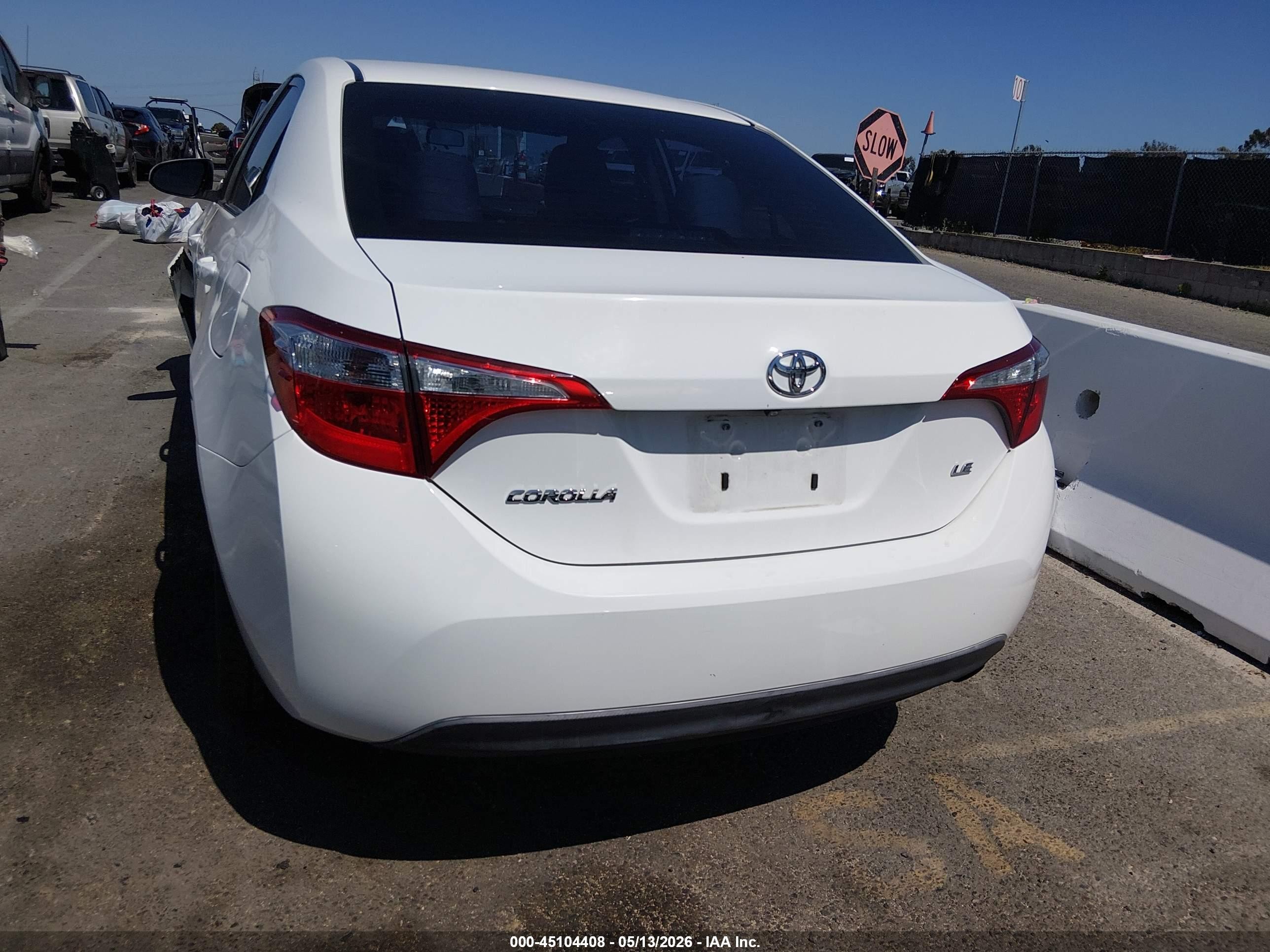 2014 Toyota Corolla Le Plus White vin: 5YFBURHE7EP066771