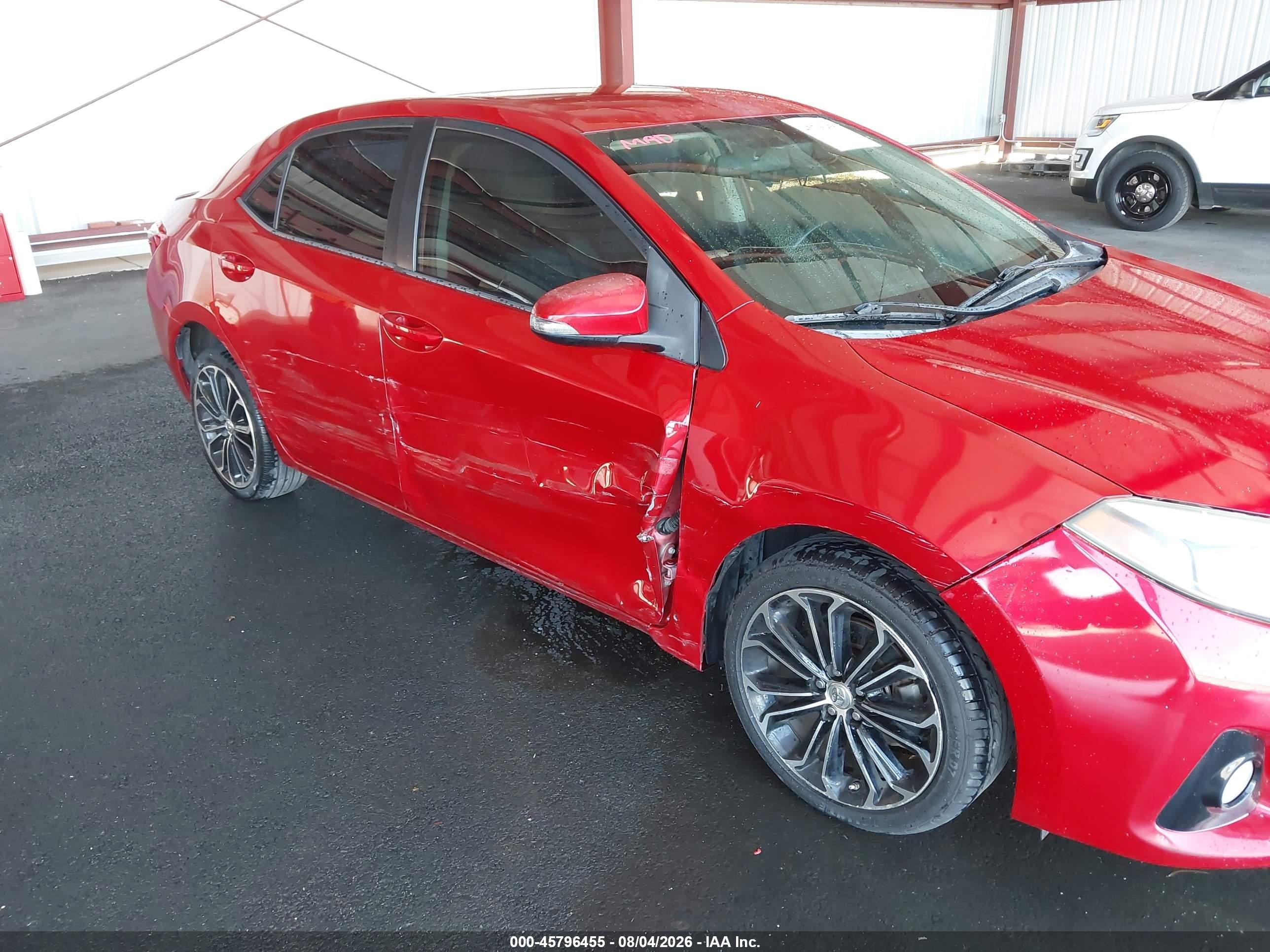 2014 Toyota Corolla S Plus Red vin: 5YFBURHE7EP079309