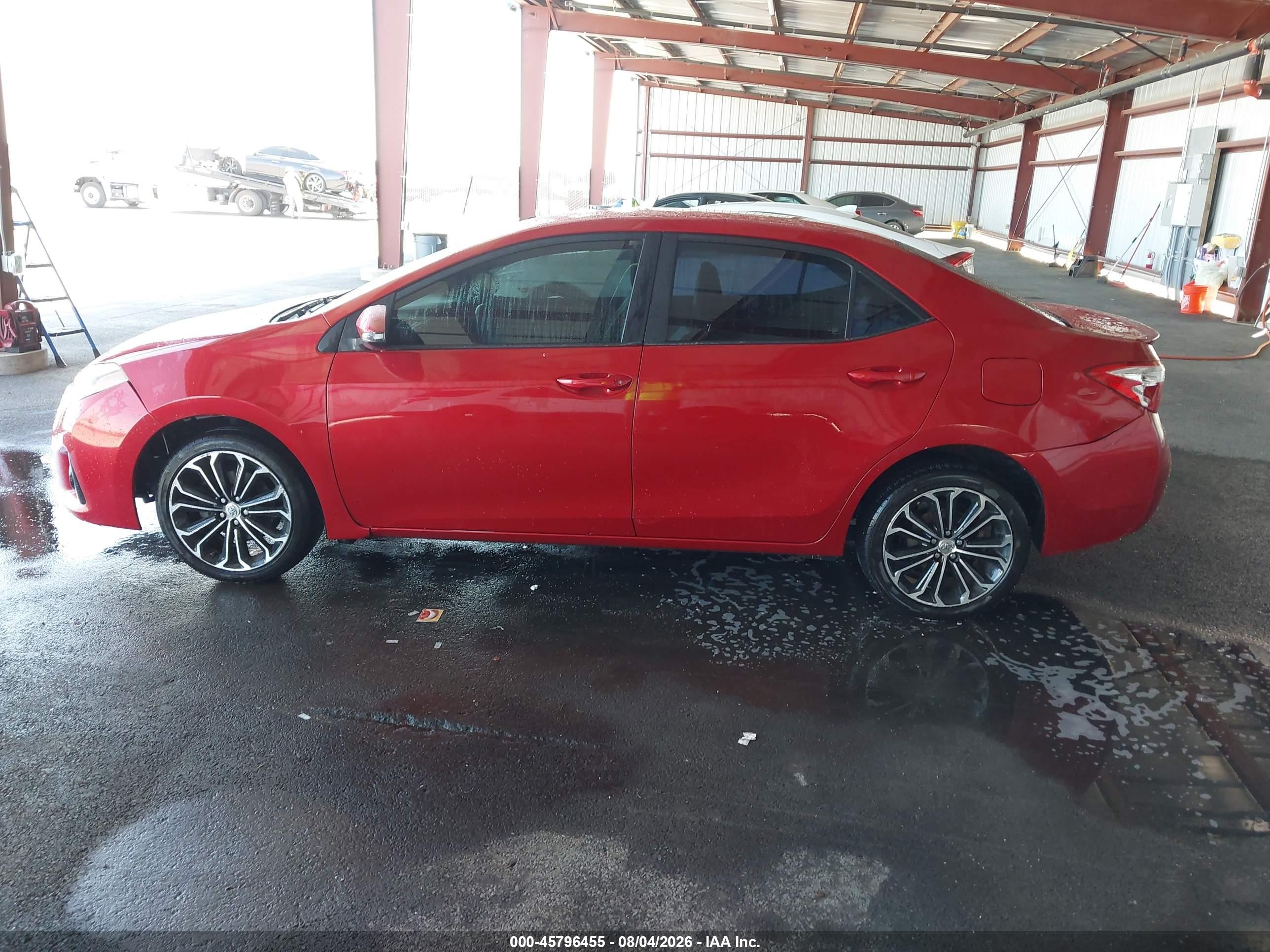 2014 Toyota Corolla S Plus Red vin: 5YFBURHE7EP079309