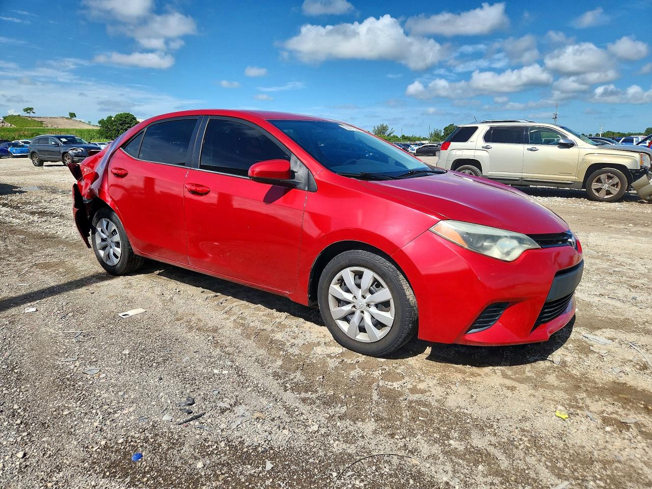 2014 Toyota Corolla Le Red vin: 5YFBURHE7EP085370