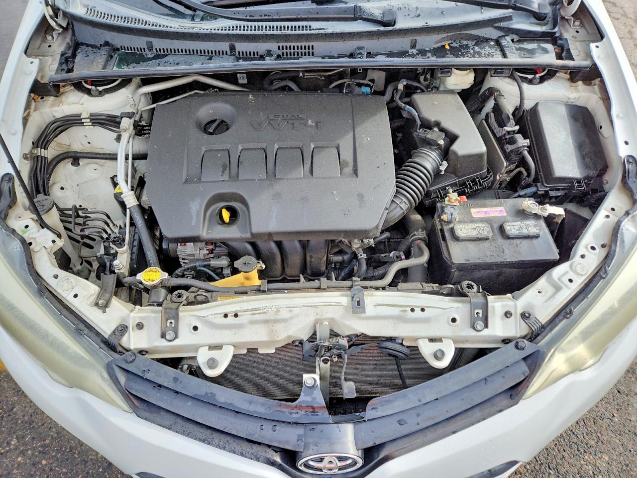 2014 Toyota Corolla L Белый vin: 5YFBURHE7EP088625