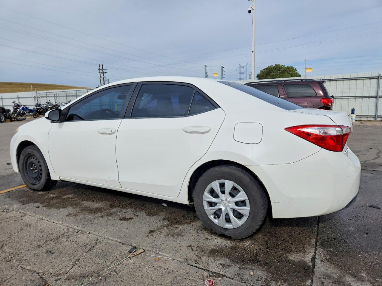 2014 Toyota Corolla L Белый vin: 5YFBURHE7EP088625