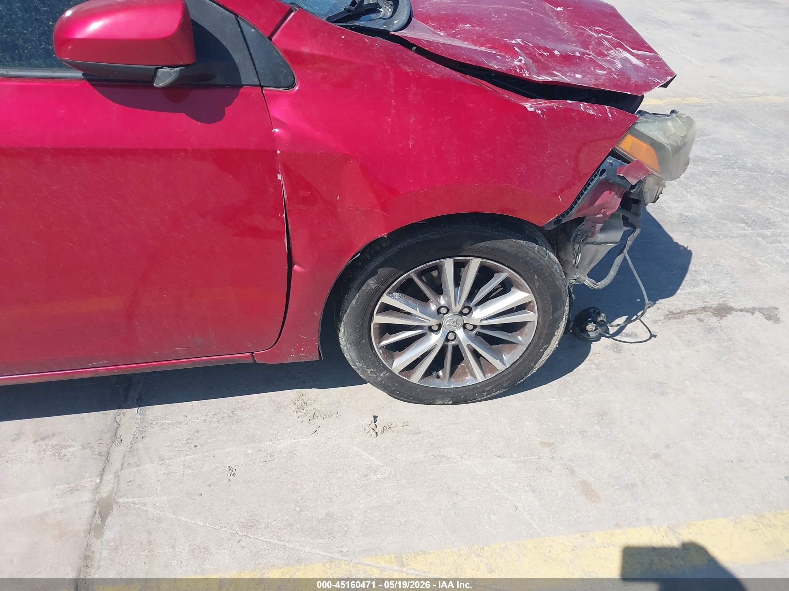 2014 Toyota Corolla Le Premium Красный vin: 5YFBURHE7EP096904