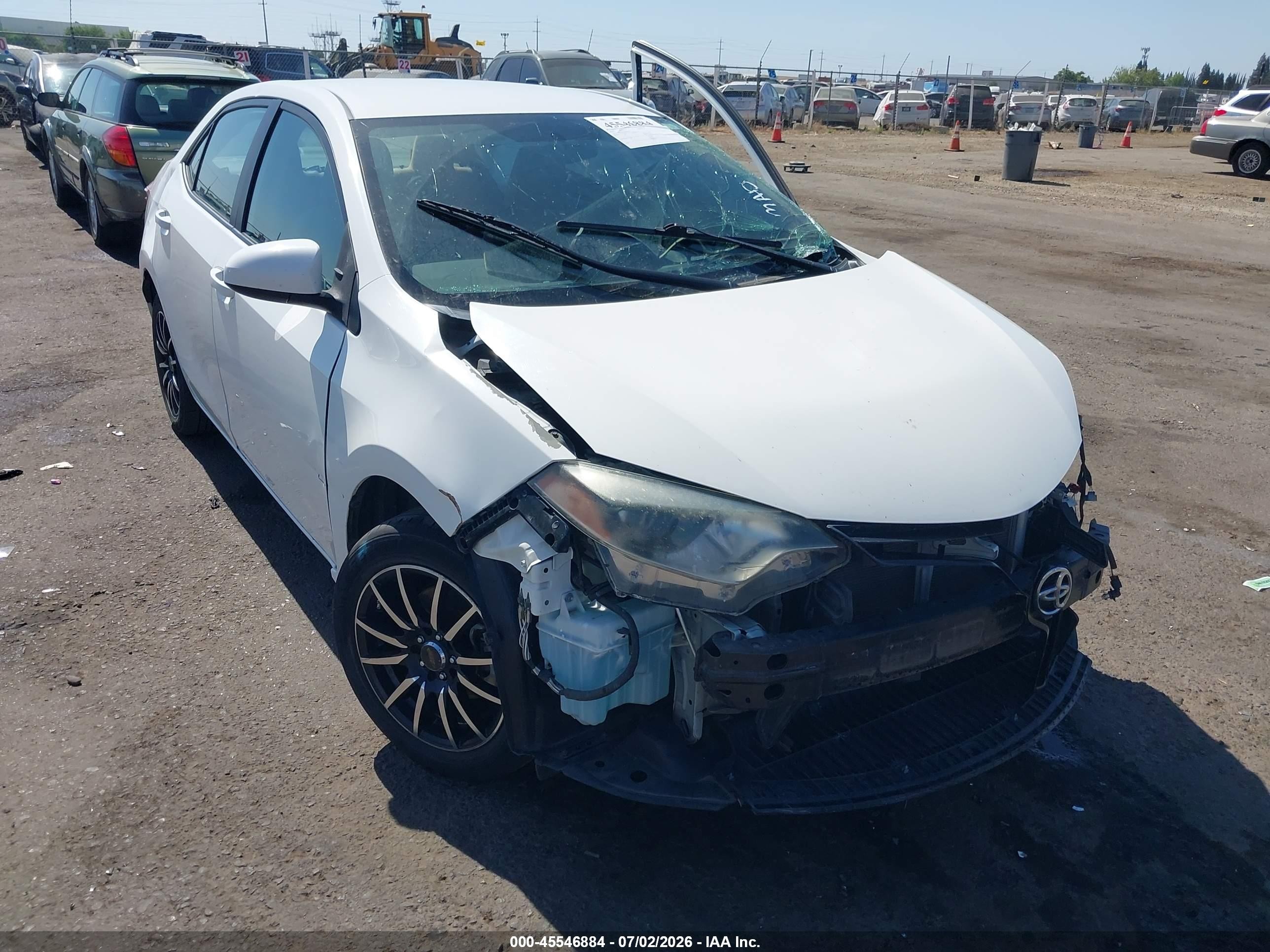2014 Toyota Corolla Le White vin: 5YFBURHE7EP097020