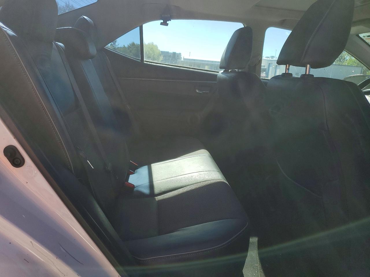2014 Toyota Corolla S Plus White vin: 5YFBURHE7EP119047