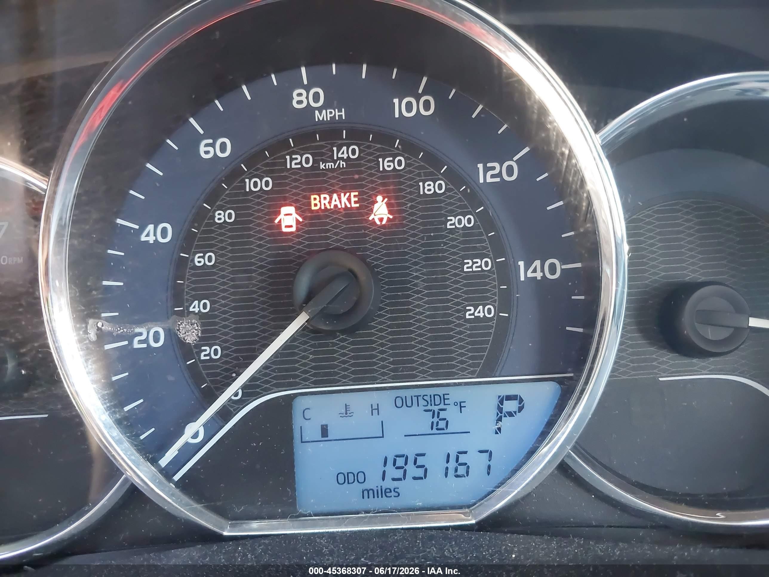 2014 Toyota Corolla Le Light Blue vin: 5YFBURHE7EP124135