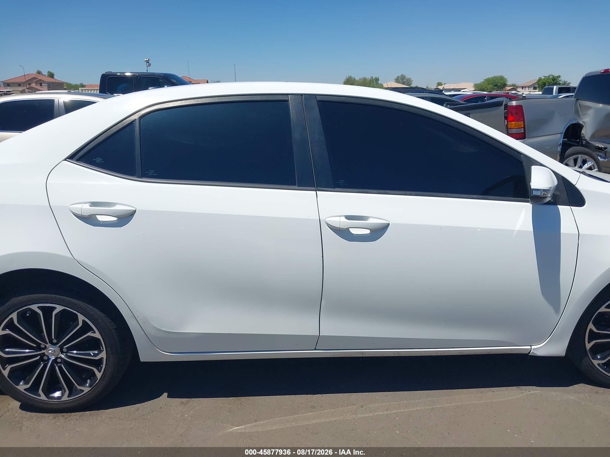 2014 Toyota Corolla S Premium White vin: 5YFBURHE7EP134437
