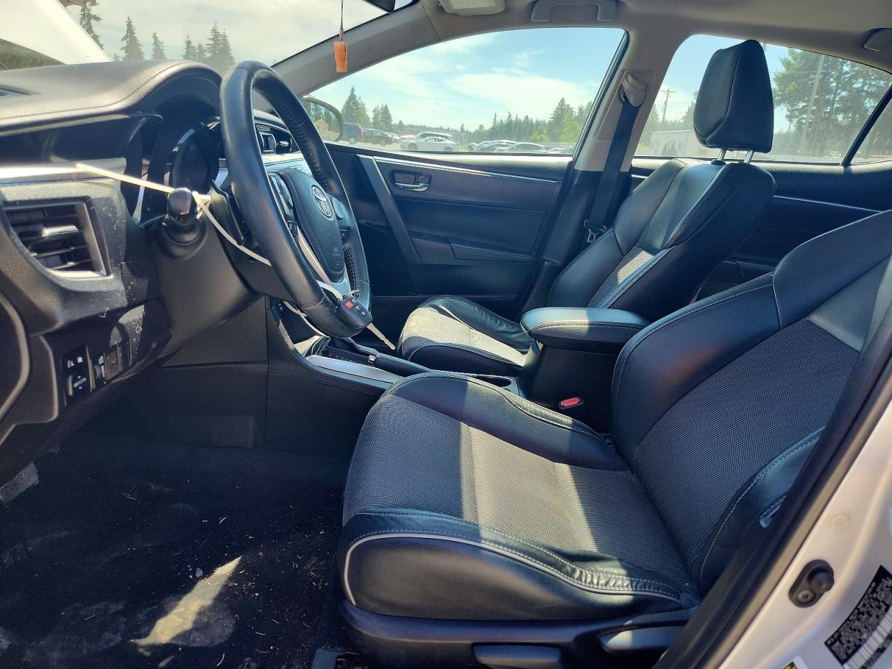 2014 Toyota Corolla S Plus Silver vin: 5YFBURHE7EP140643