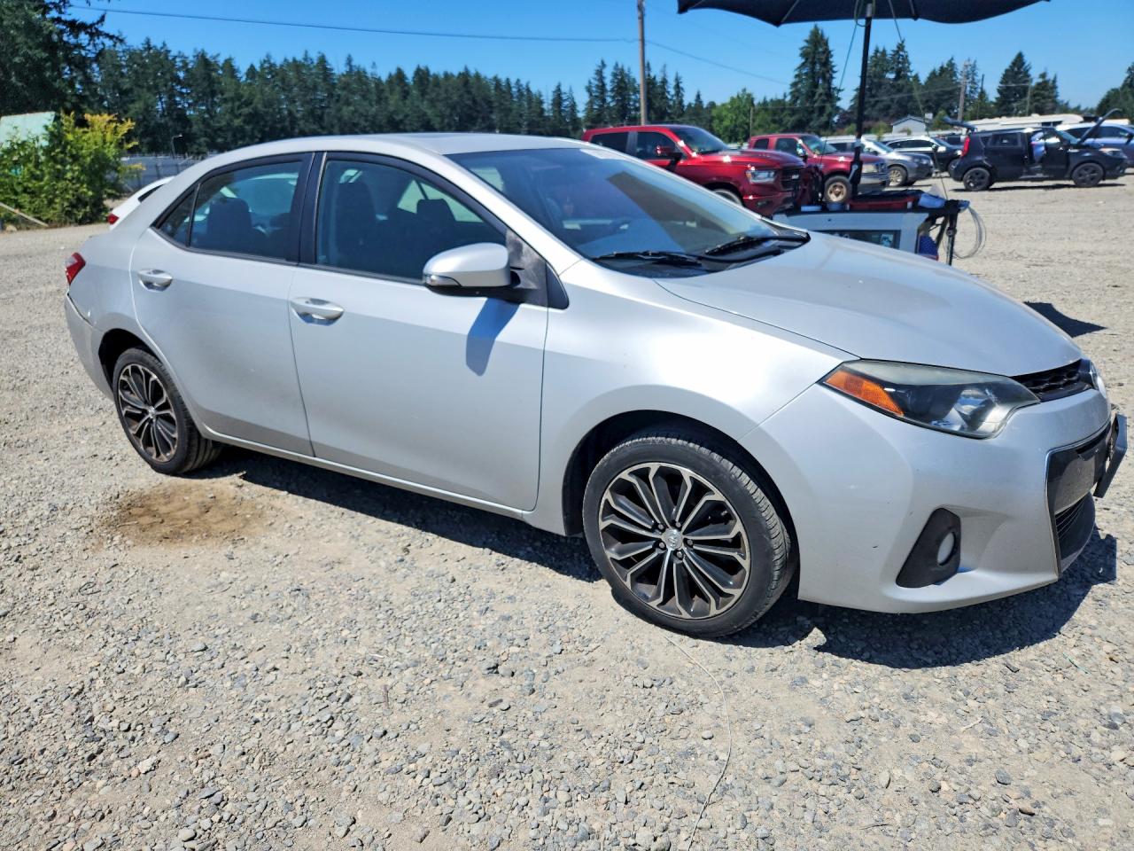 2014 Toyota Corolla S Plus Silver vin: 5YFBURHE7EP140643