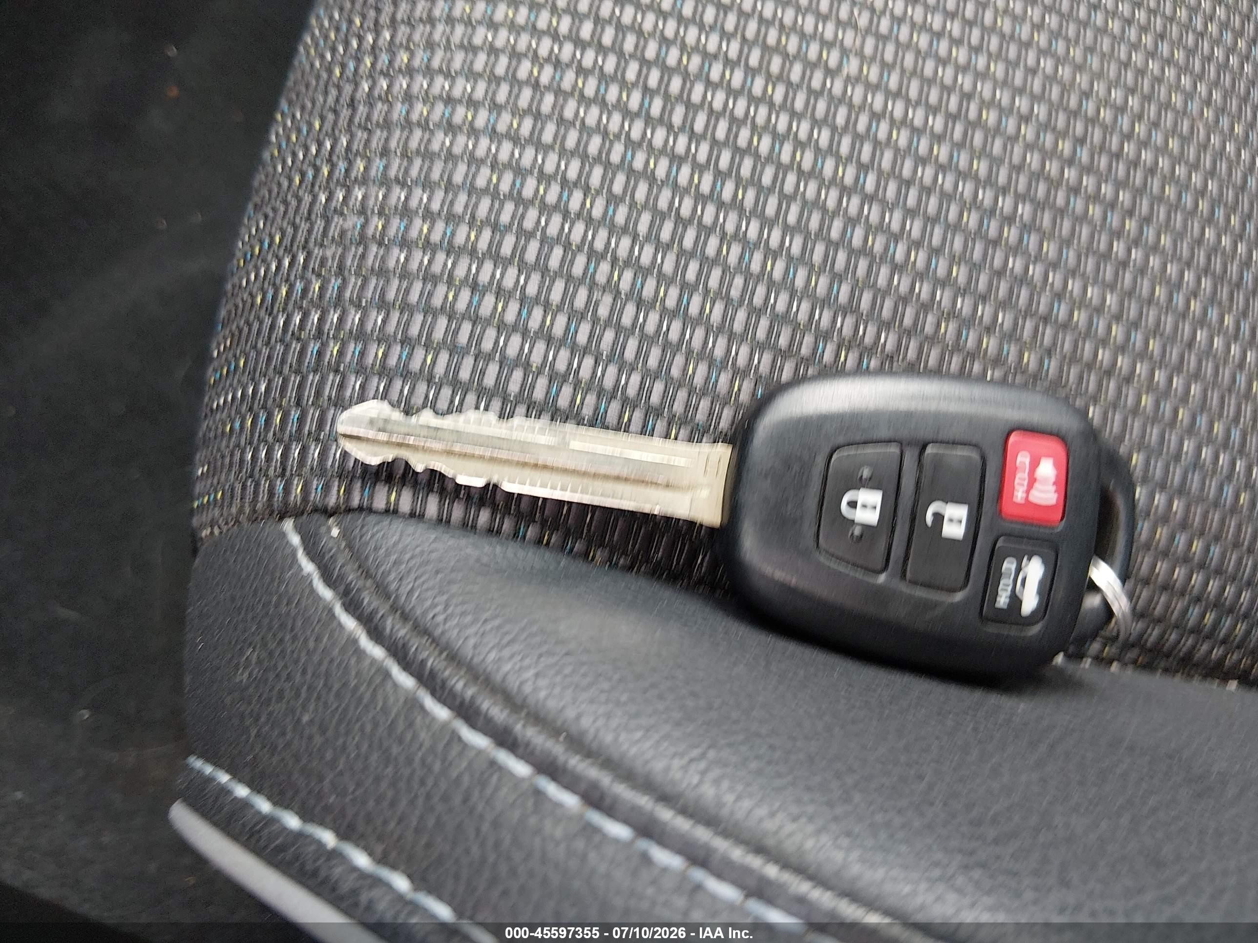 2014 Toyota Corolla S Plus Красный vin: 5YFBURHE7EP153991