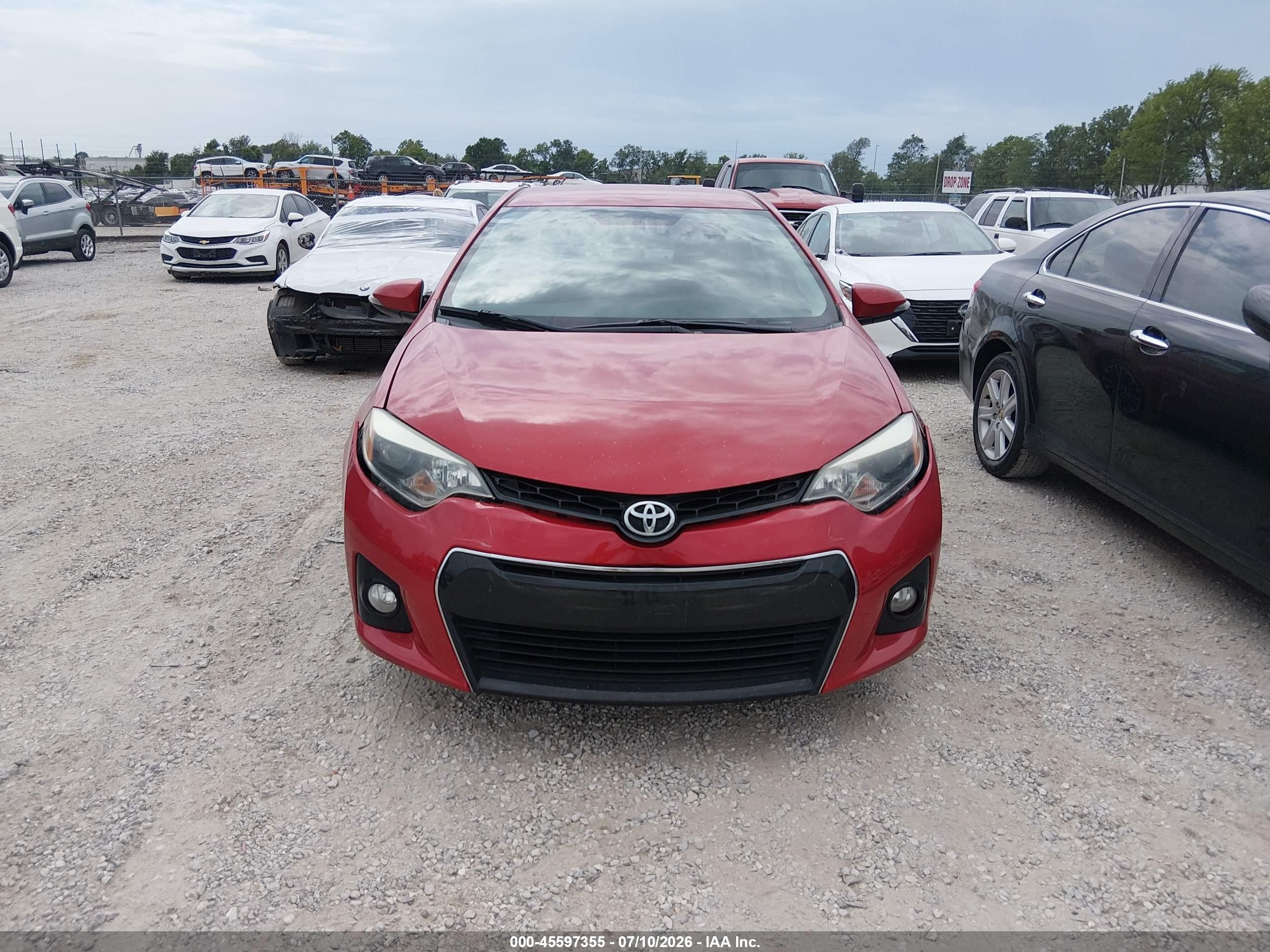 2014 Toyota Corolla S Plus Красный vin: 5YFBURHE7EP153991