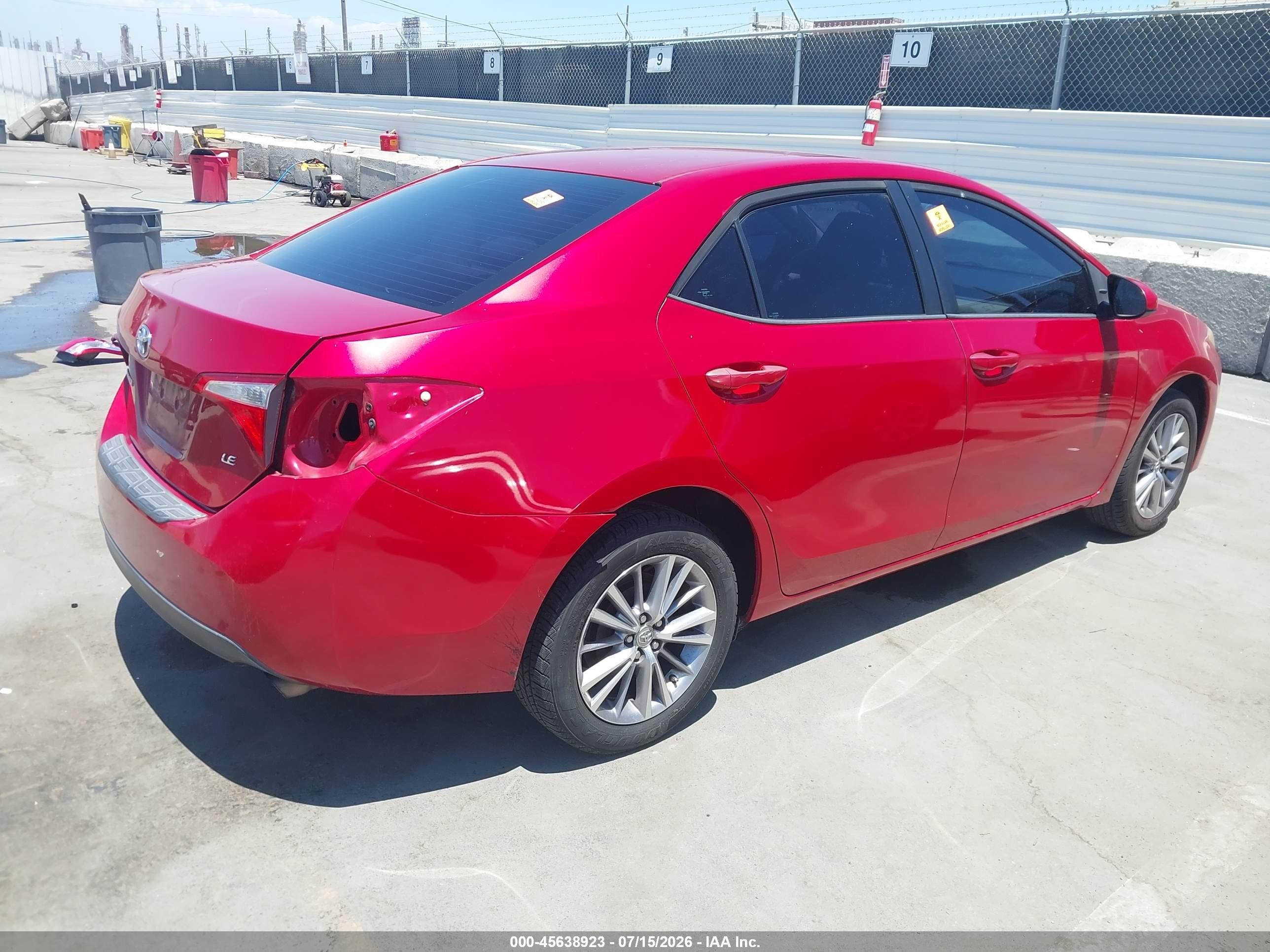 2014 Toyota Corolla Le Plus Red vin: 5YFBURHE7EP162738