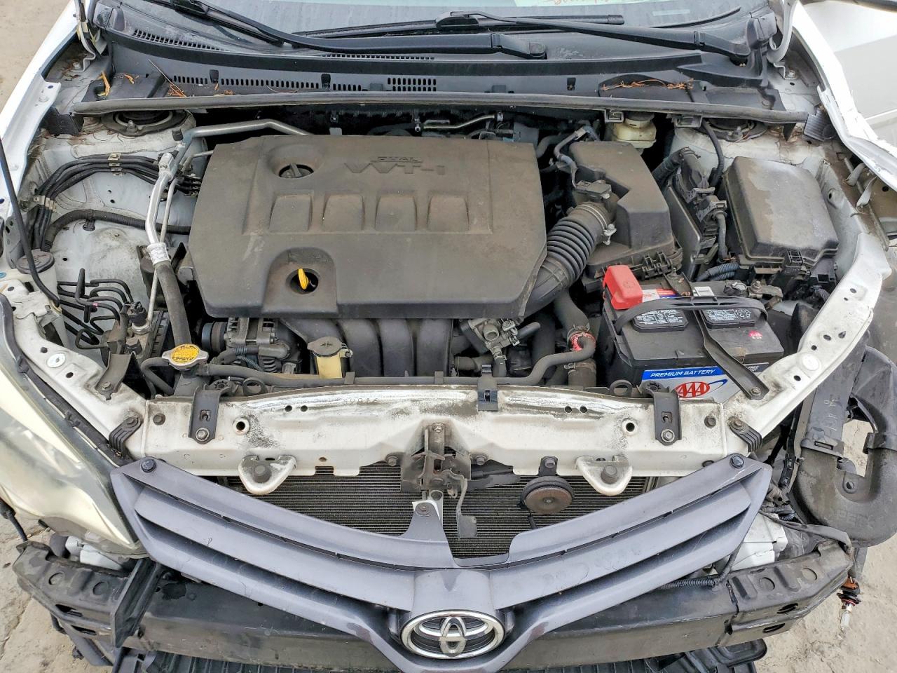 2015 Toyota Corolla Le Plus Белый vin: 5YFBURHE7FP215360