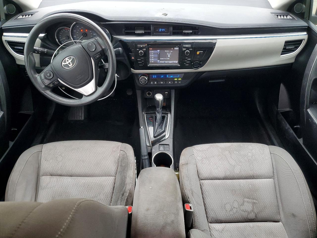 2015 Toyota Corolla Le Plus Белый vin: 5YFBURHE7FP215360