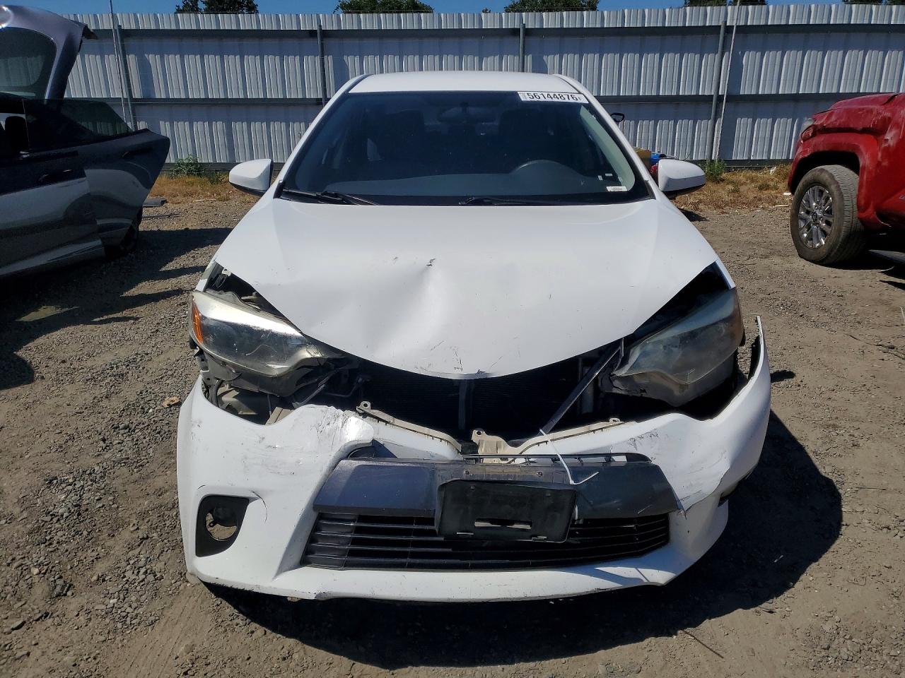 2015 Toyota Corolla Le Plus White vin: 5YFBURHE7FP227783