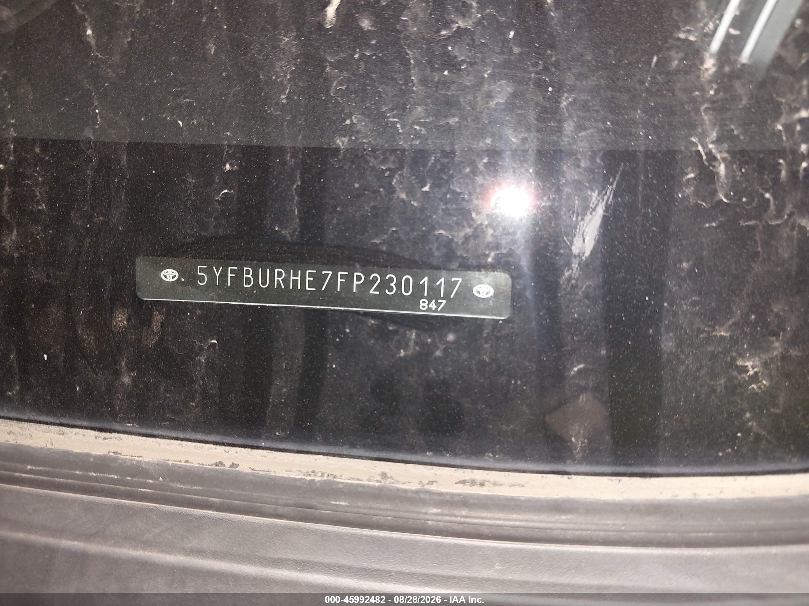 2015 Toyota Corolla Le Белый vin: 5YFBURHE7FP230117