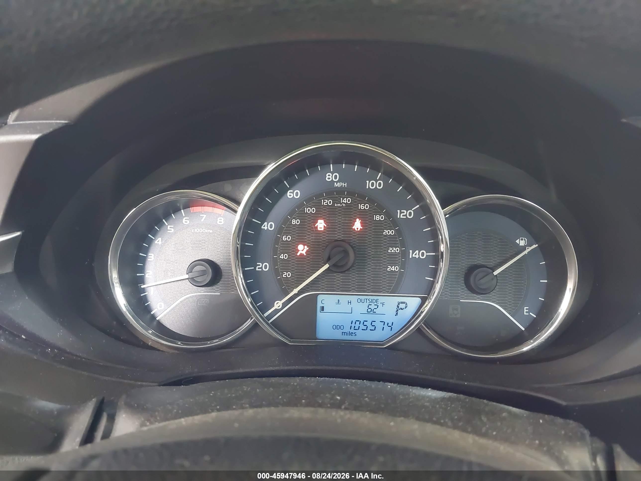 2015 Toyota Corolla Le Silver vin: 5YFBURHE7FP230246