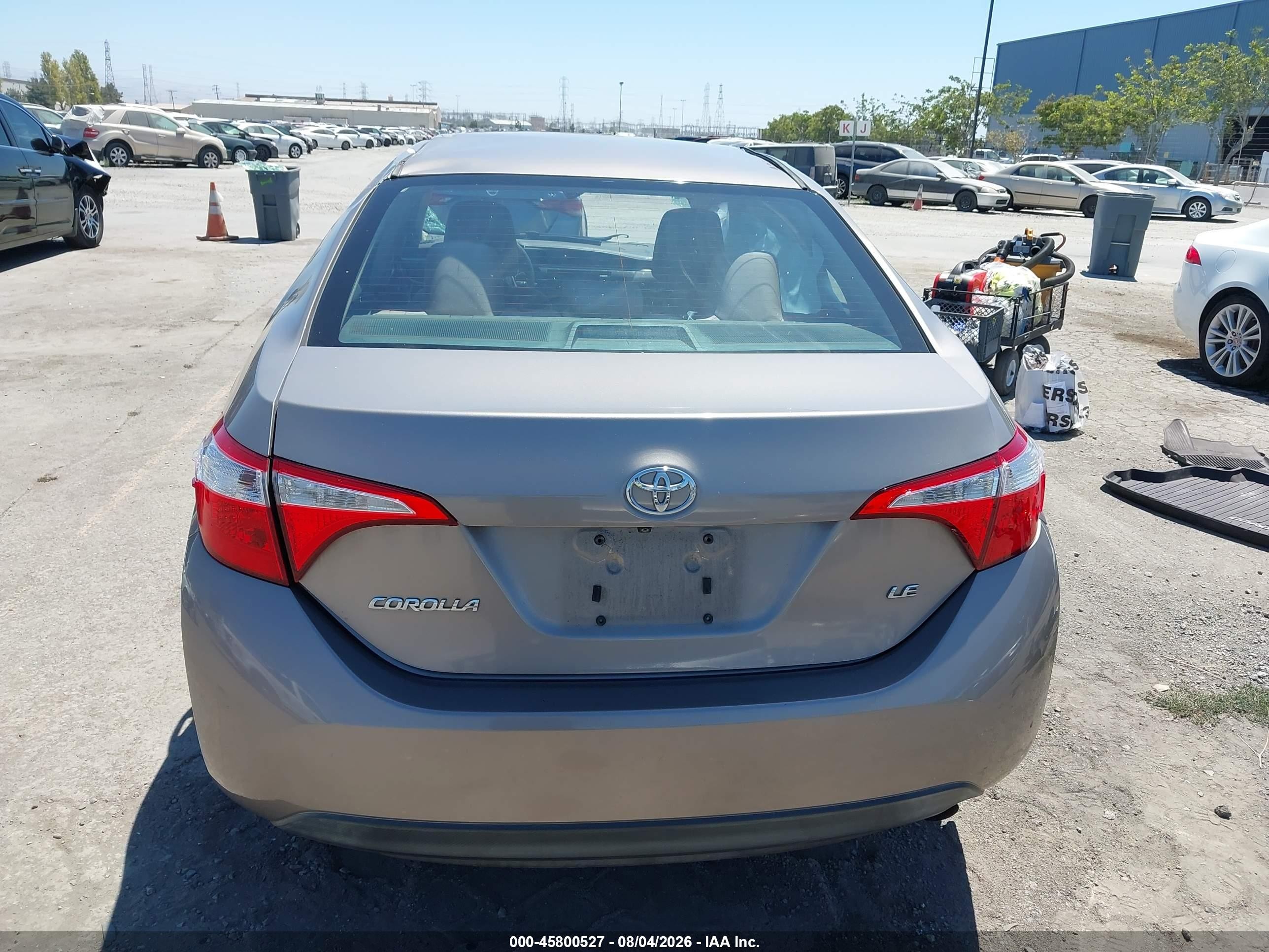 2015 Toyota Corolla Le Brown vin: 5YFBURHE7FP242834