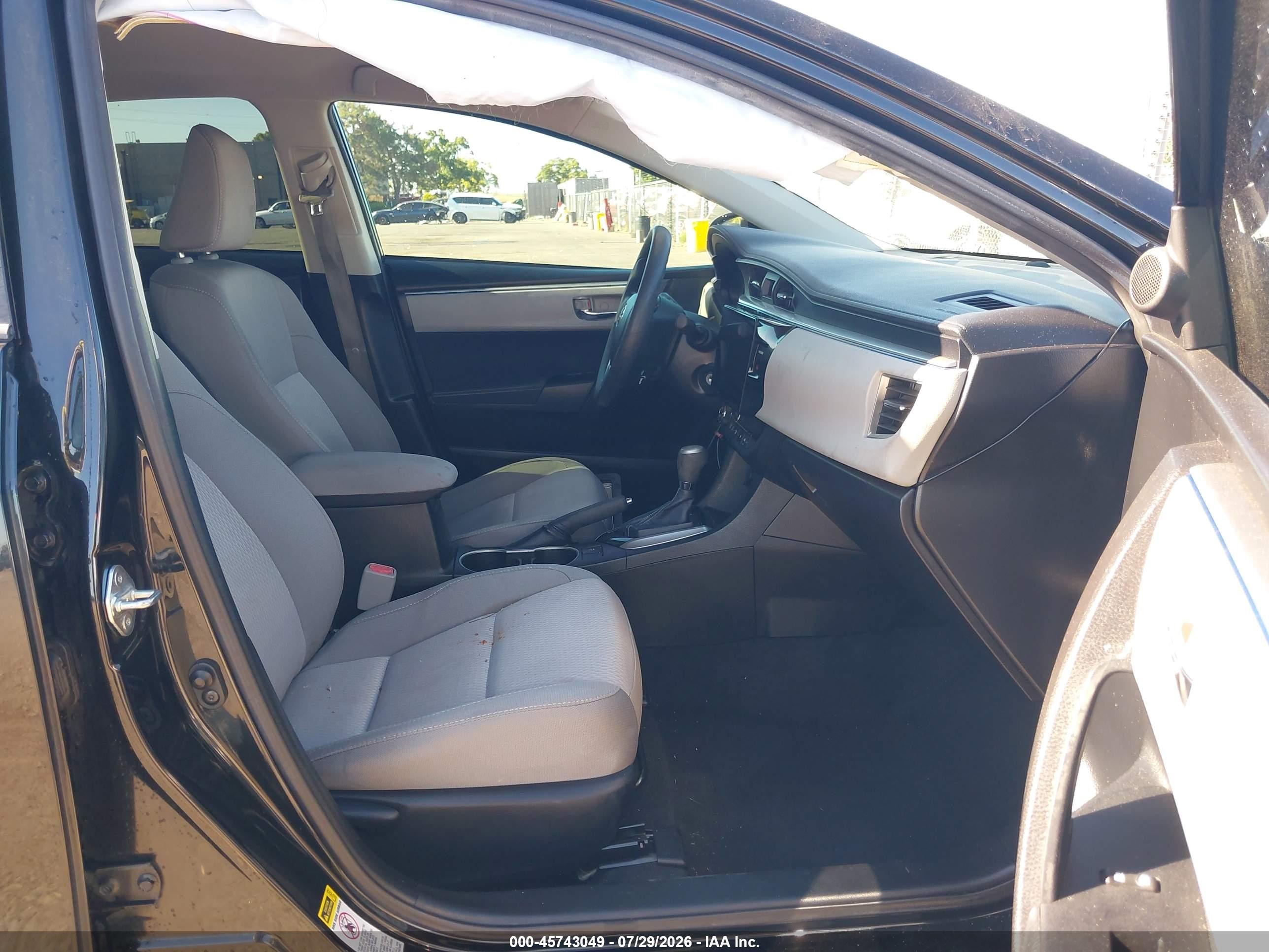 2015 Toyota Corolla Le Black vin: 5YFBURHE7FP250853