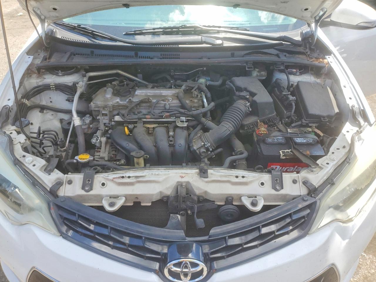 2015 Toyota Corolla S Plus White vin: 5YFBURHE7FP255115