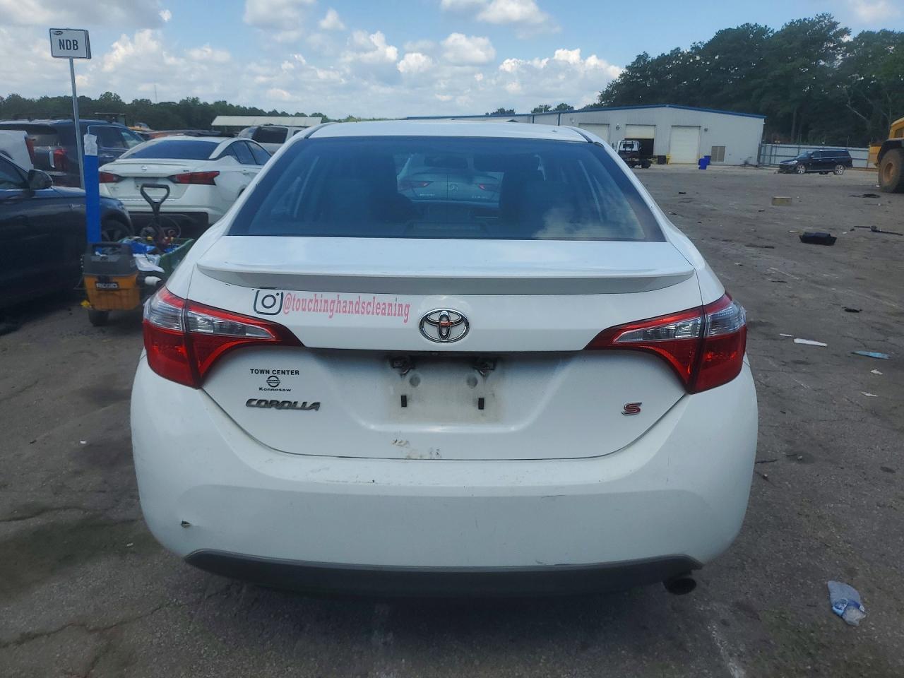 2015 Toyota Corolla S Plus White vin: 5YFBURHE7FP255115