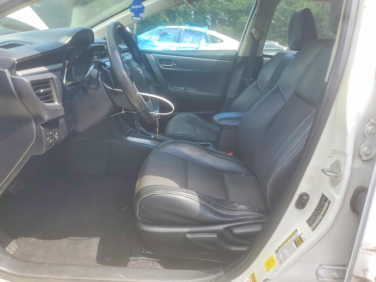 2015 Toyota Corolla S Plus White vin: 5YFBURHE7FP255115