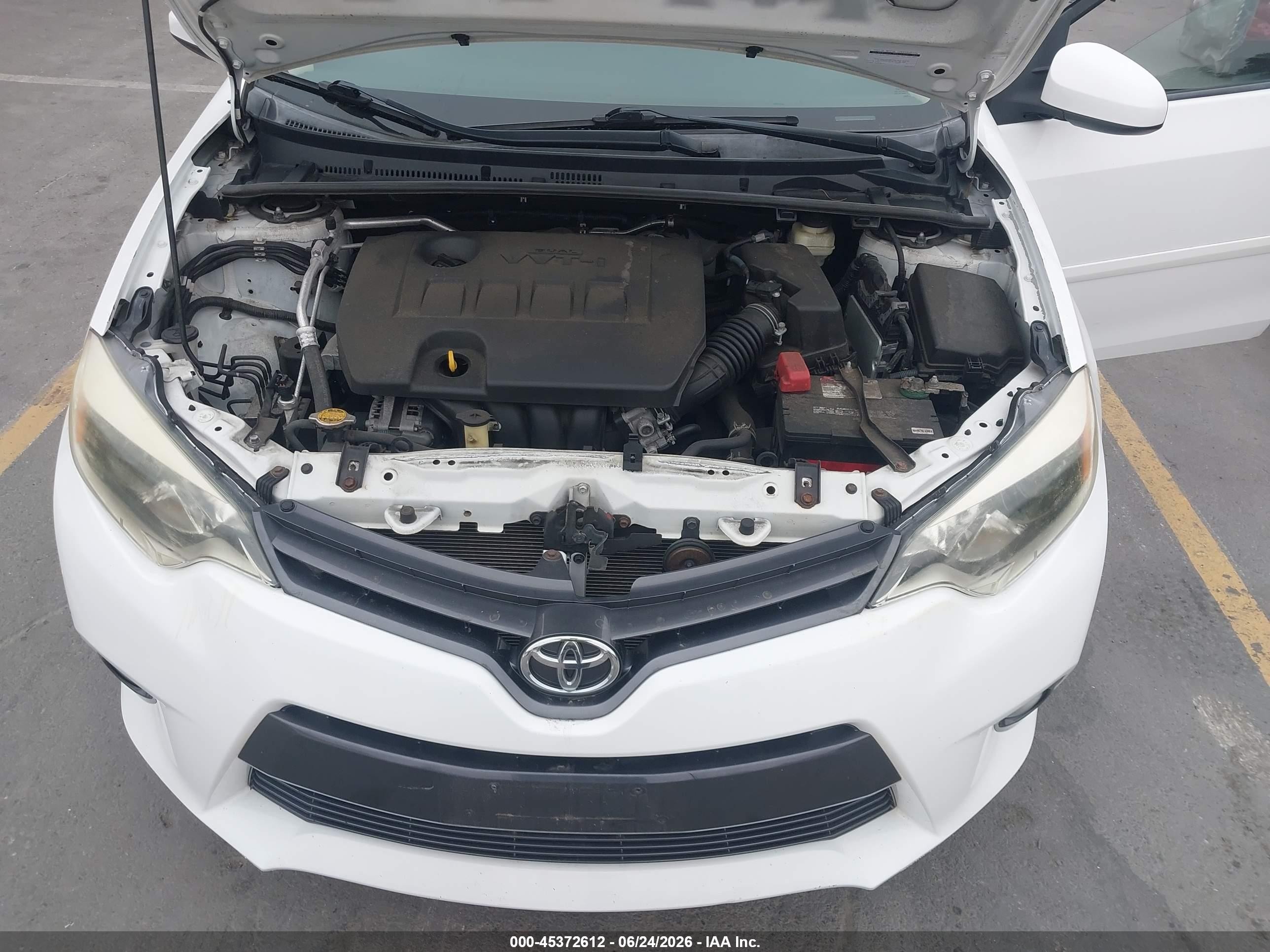 2015 Toyota Corolla Le Plus White vin: 5YFBURHE7FP257785