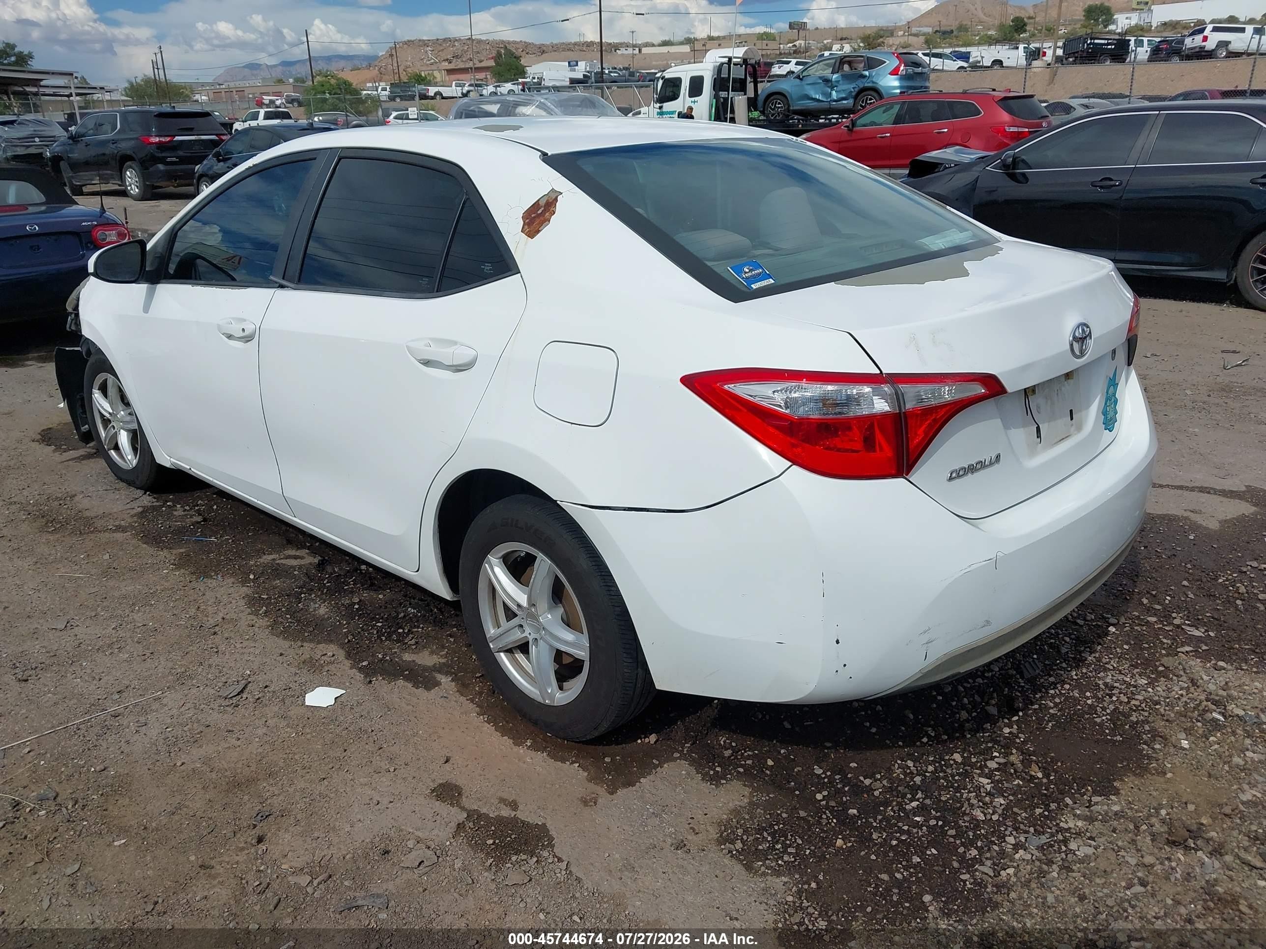 2015 Toyota Corolla L White vin: 5YFBURHE7FP263151