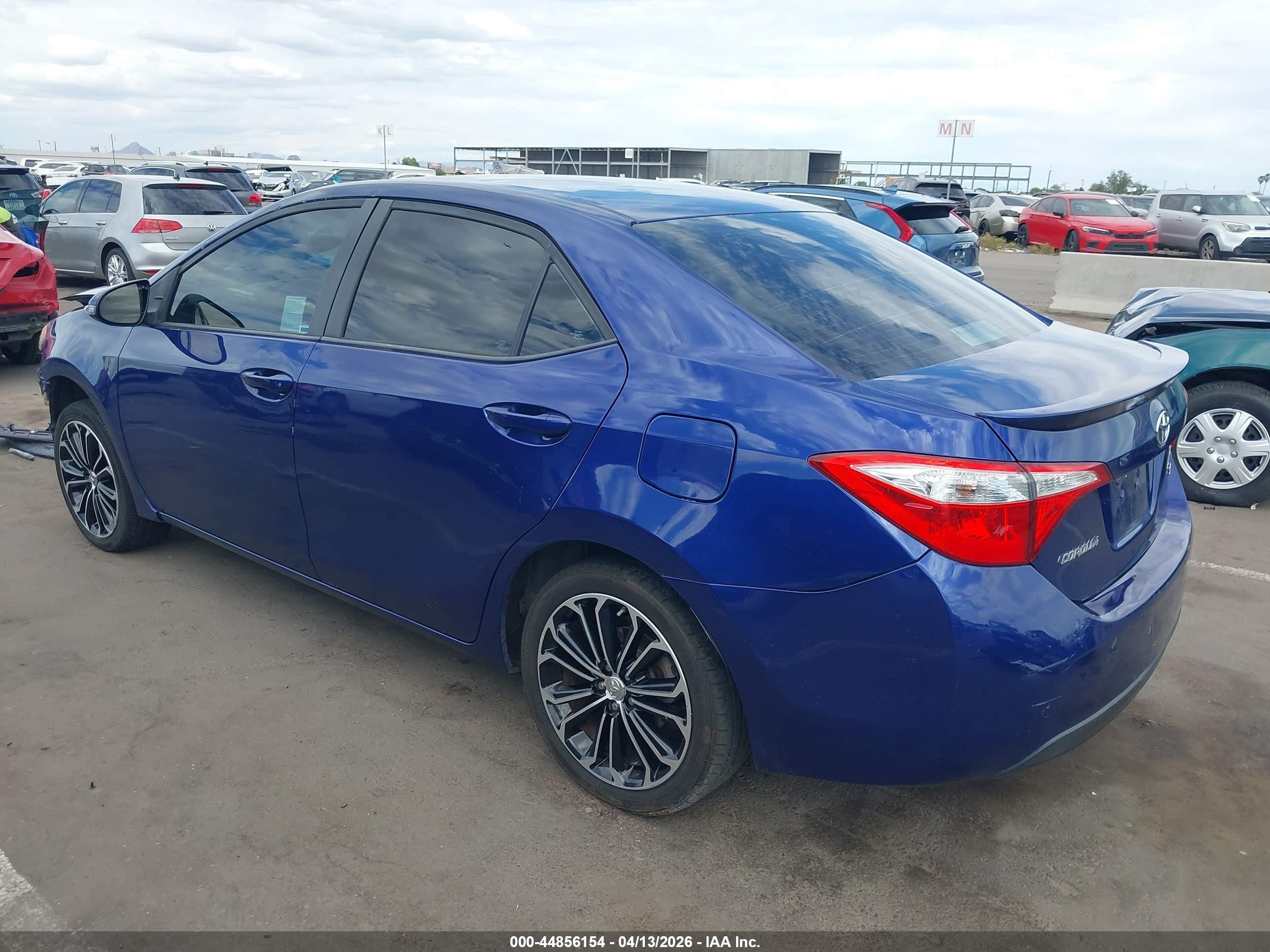 2015 Toyota Corolla S Plus Blue vin: 5YFBURHE7FP268656