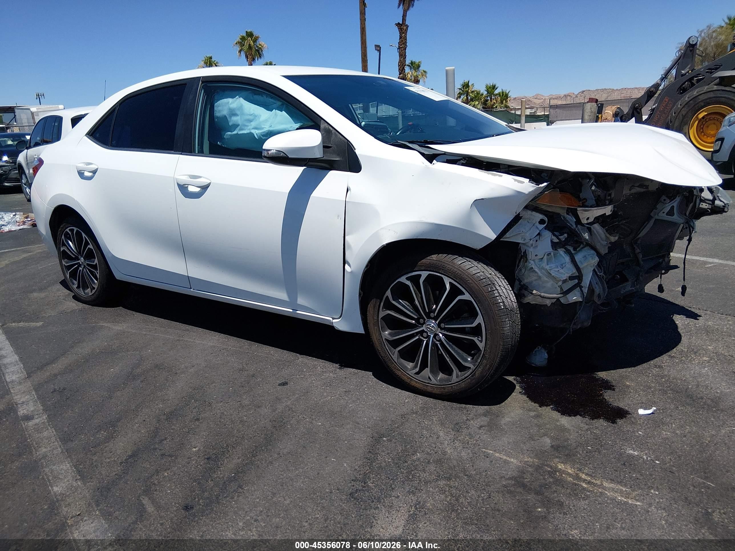 2015 Toyota Corolla S Plus White vin: 5YFBURHE7FP274196