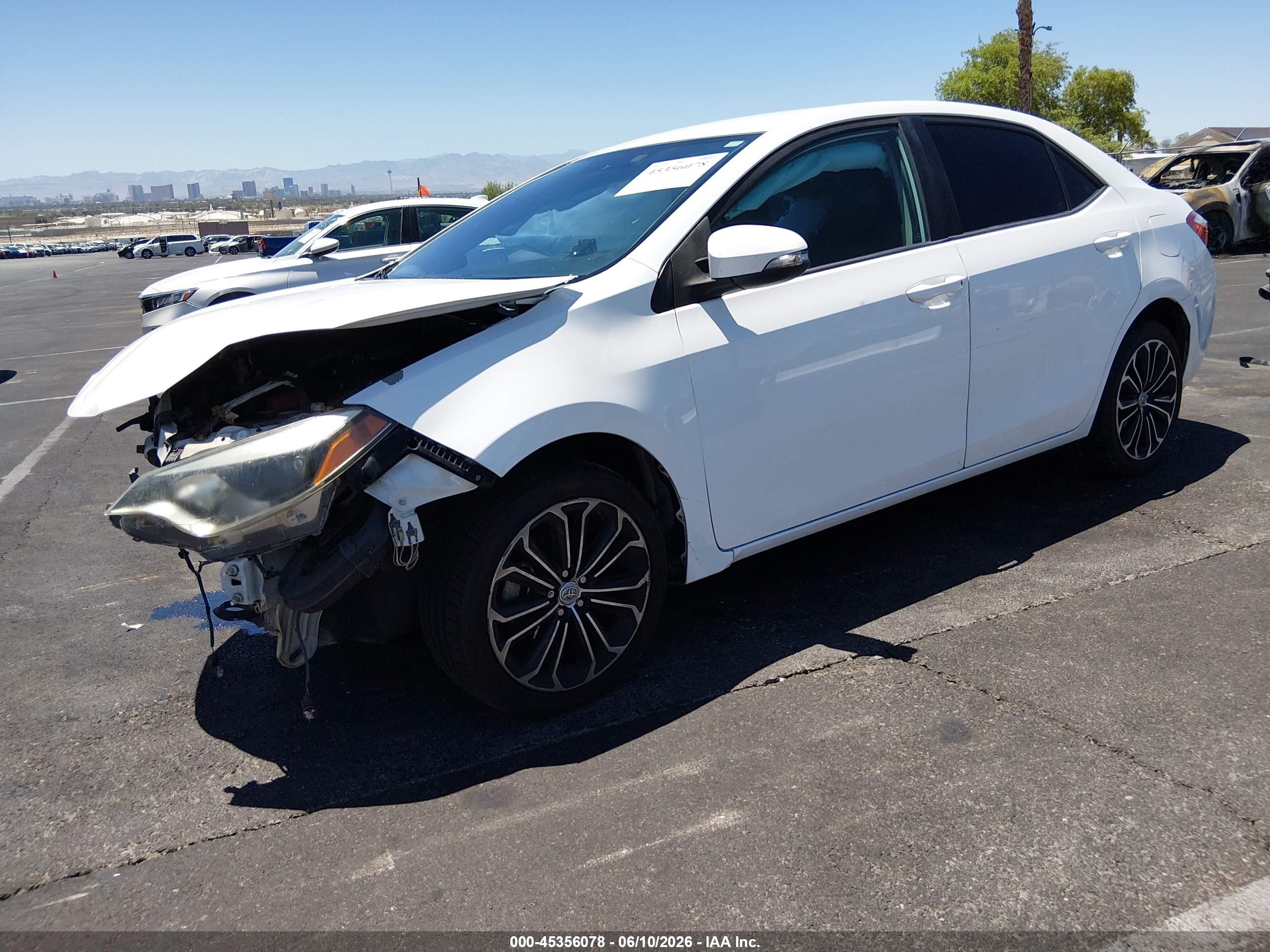 2015 Toyota Corolla S Plus White vin: 5YFBURHE7FP274196