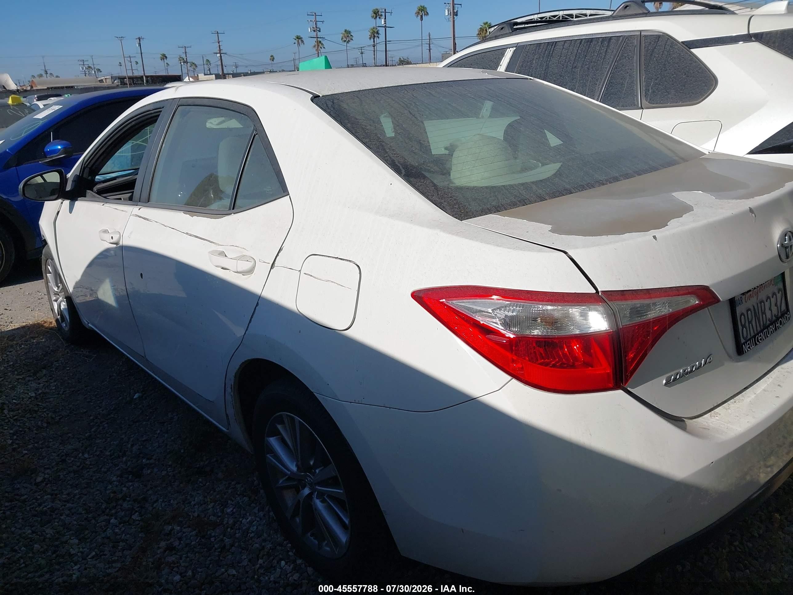 2015 Toyota Corolla Le Plus White vin: 5YFBURHE7FP274568