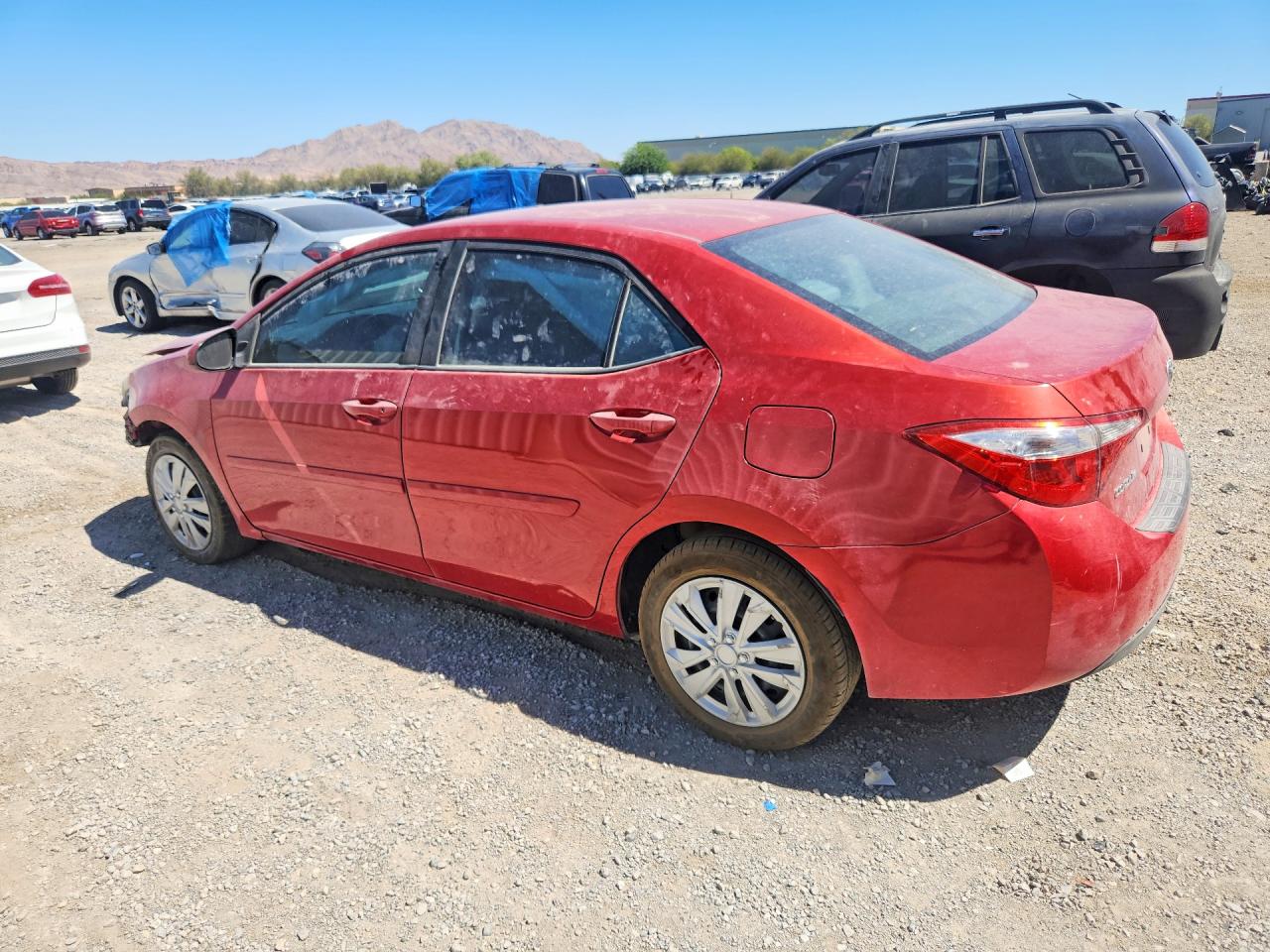 2015 Toyota Corolla Le Red vin: 5YFBURHE7FP278295