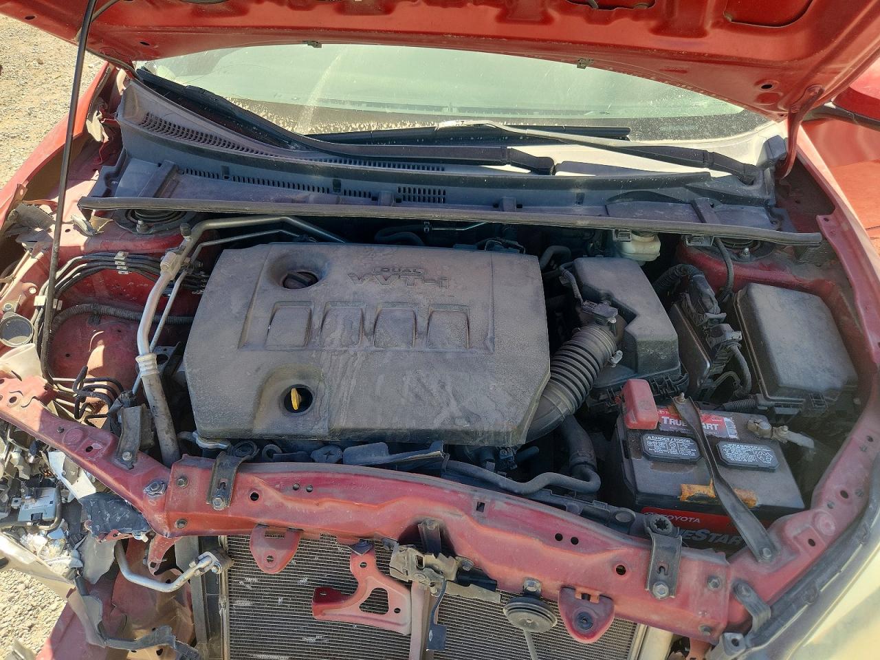 2015 Toyota Corolla Le Red vin: 5YFBURHE7FP278295