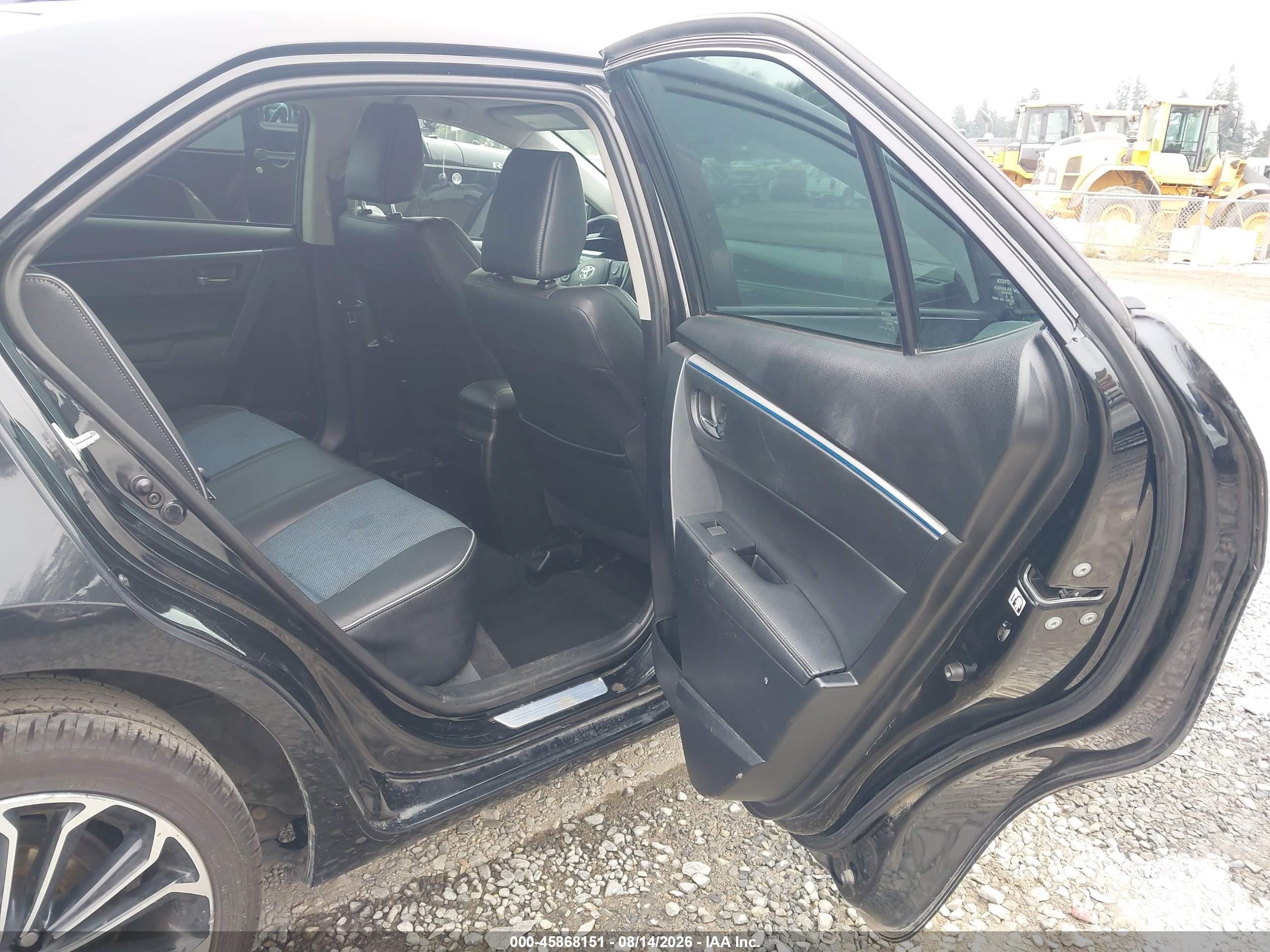 2015 Toyota Corolla S Plus Черный vin: 5YFBURHE7FP293623
