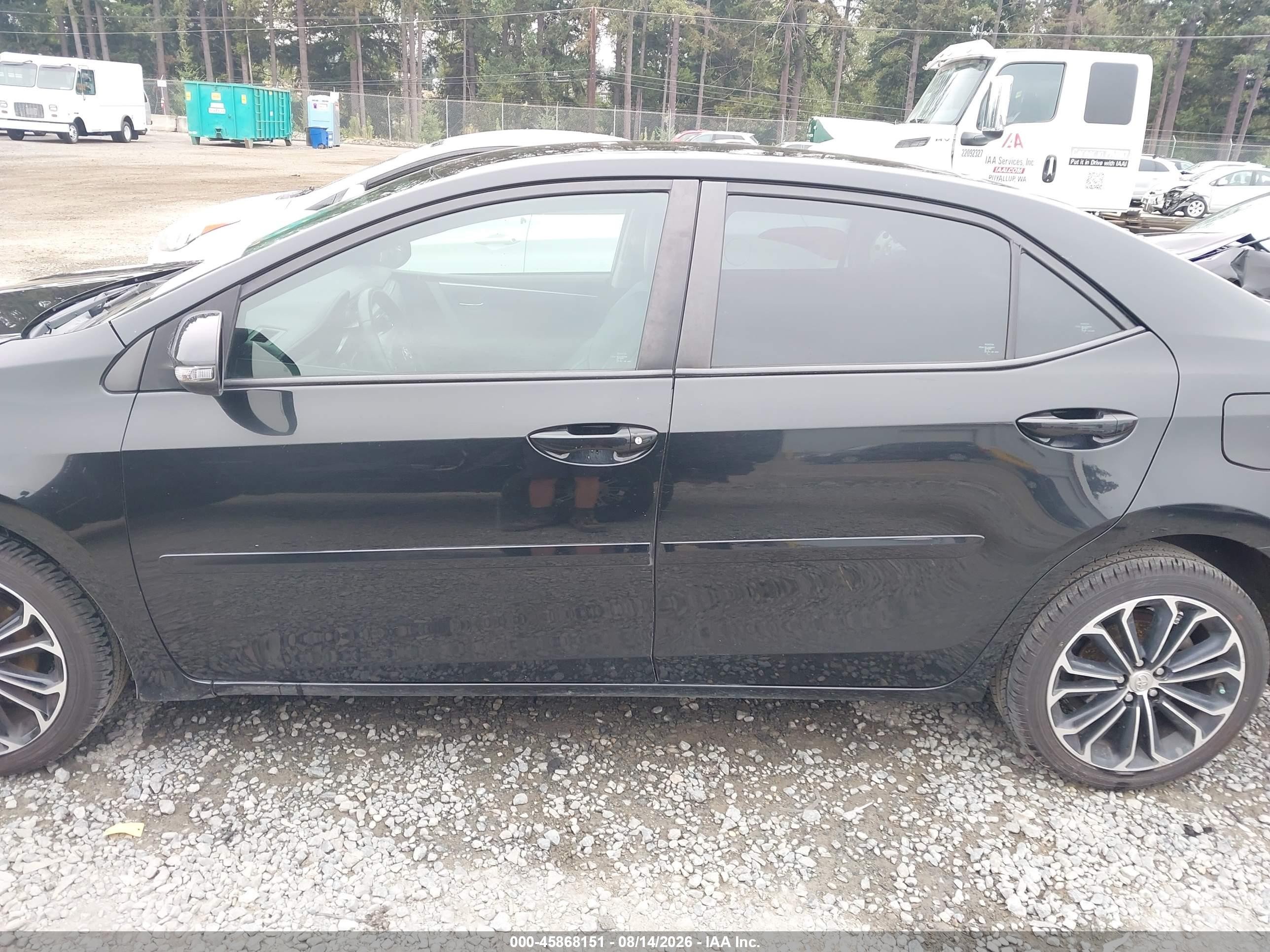 2015 Toyota Corolla S Plus Черный vin: 5YFBURHE7FP293623