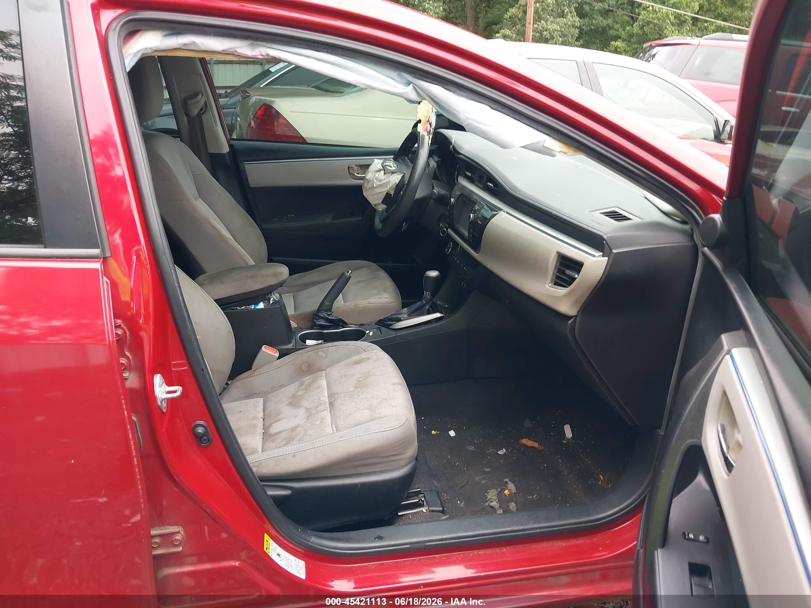 2015 Toyota Corolla Le Red vin: 5YFBURHE7FP304801