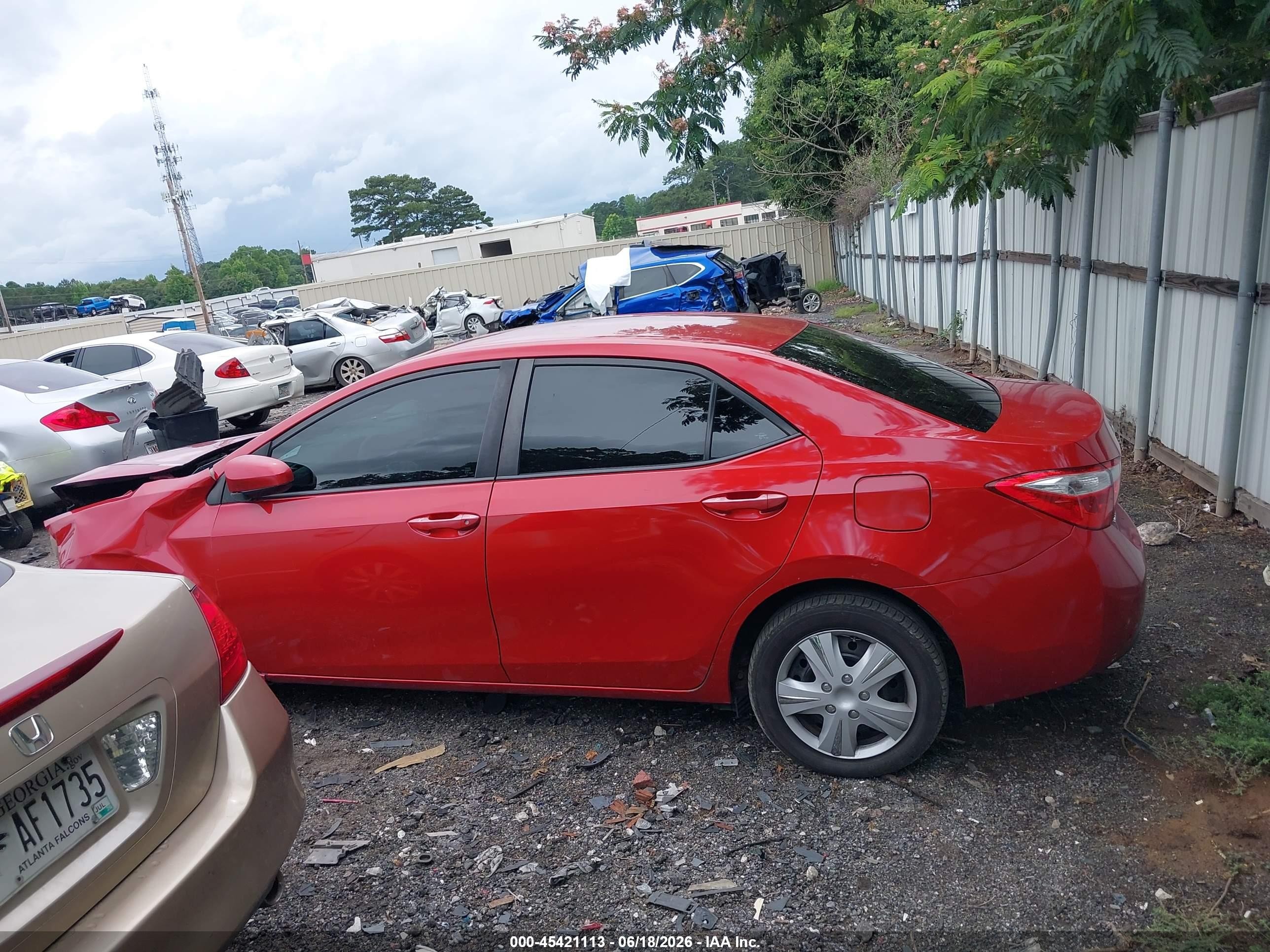2015 Toyota Corolla Le Red vin: 5YFBURHE7FP304801