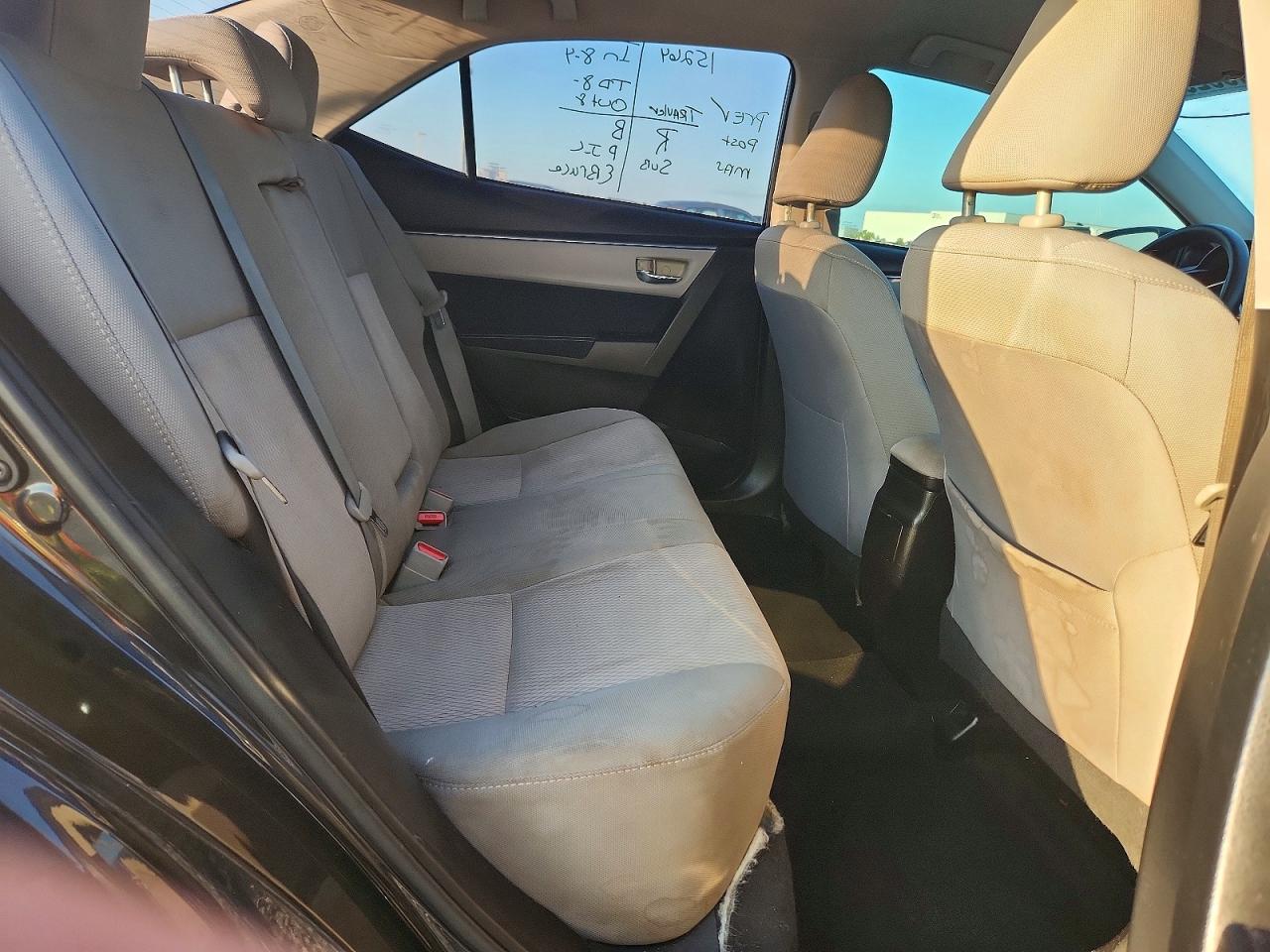 2015 Toyota Corolla Le Черный vin: 5YFBURHE7FP316141