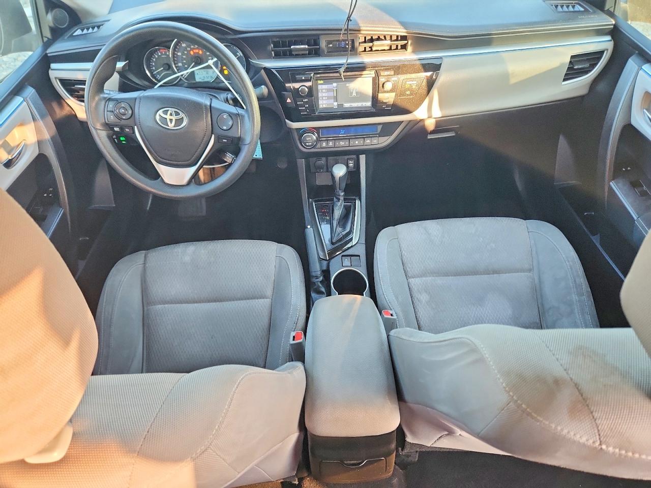 2015 Toyota Corolla Le Черный vin: 5YFBURHE7FP316141