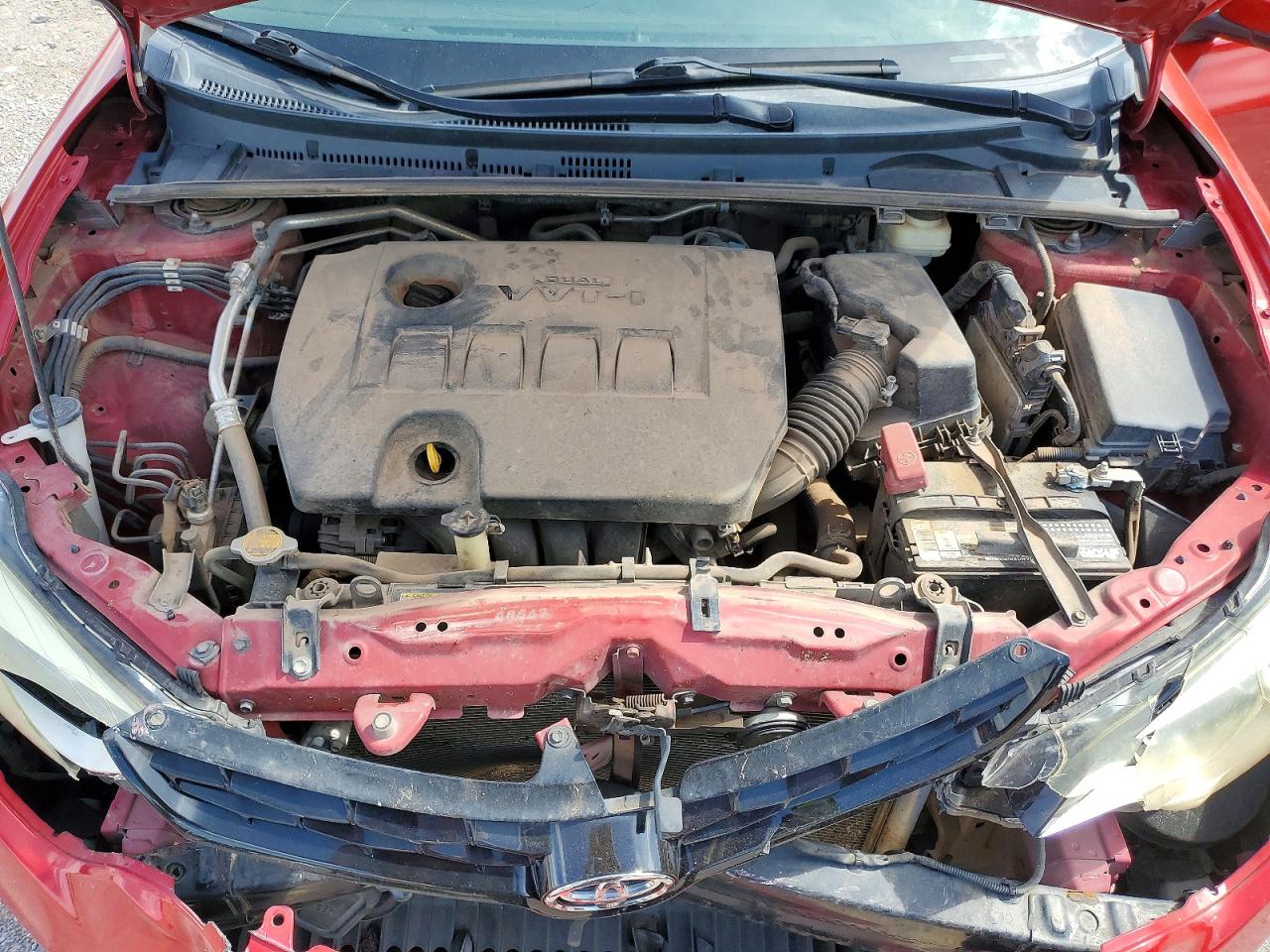 2015 Toyota Corolla S Plus Красный vin: 5YFBURHE7FP322165