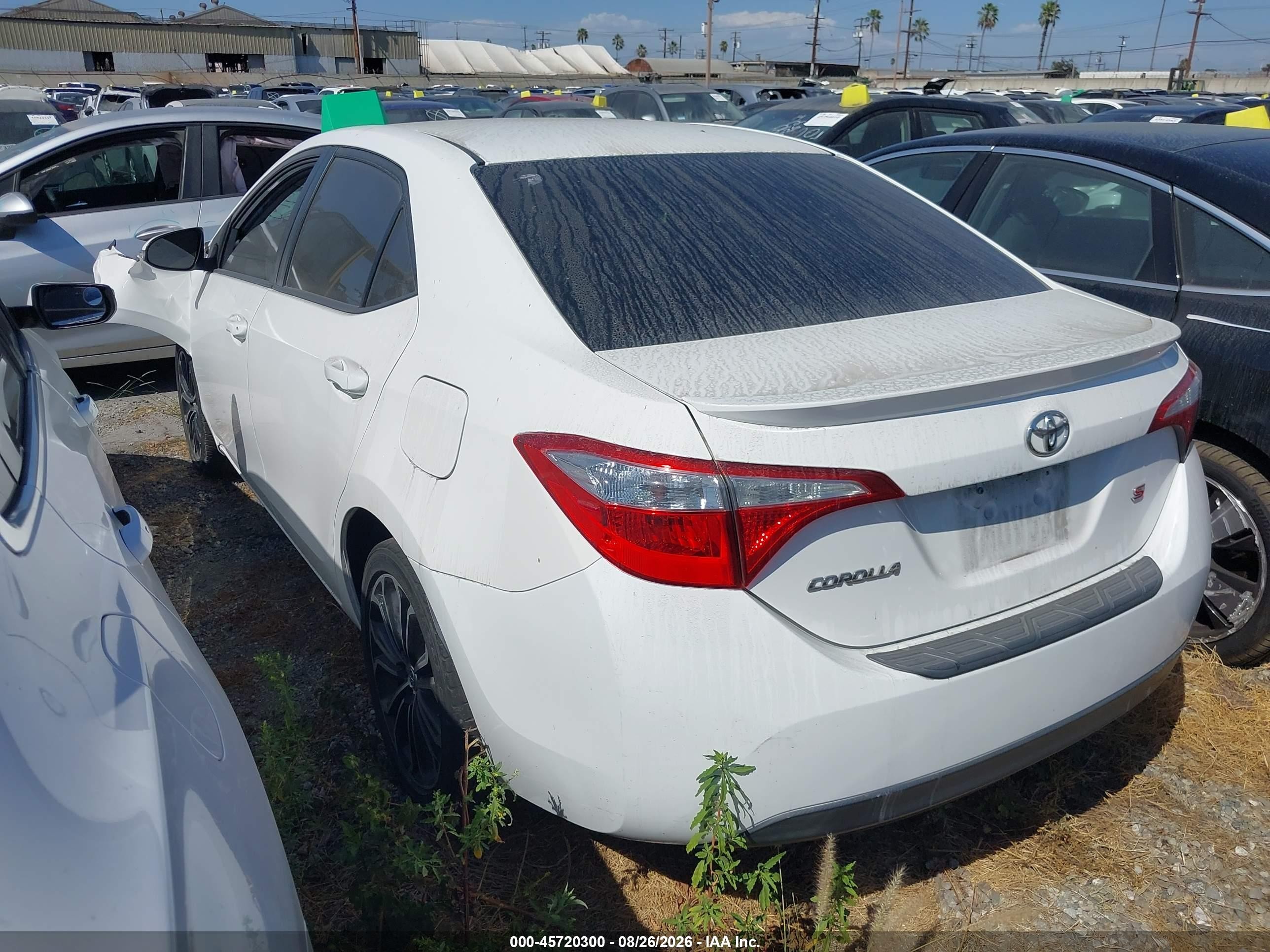 2015 Toyota Corolla S Plus White vin: 5YFBURHE7FP328127